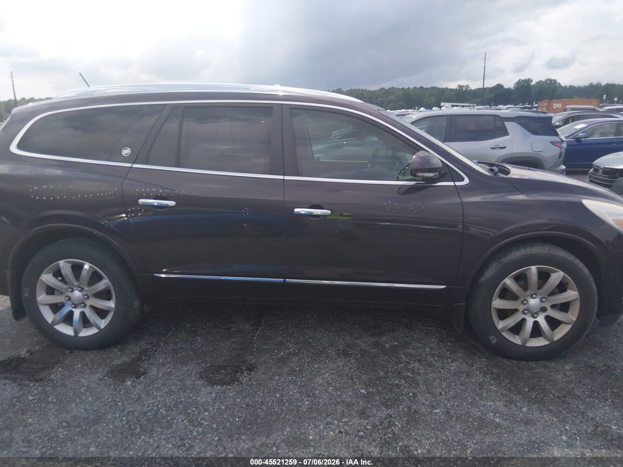2015 Buick Enclave Premium Burgundy vin: 5GAKVCKD5FJ185713