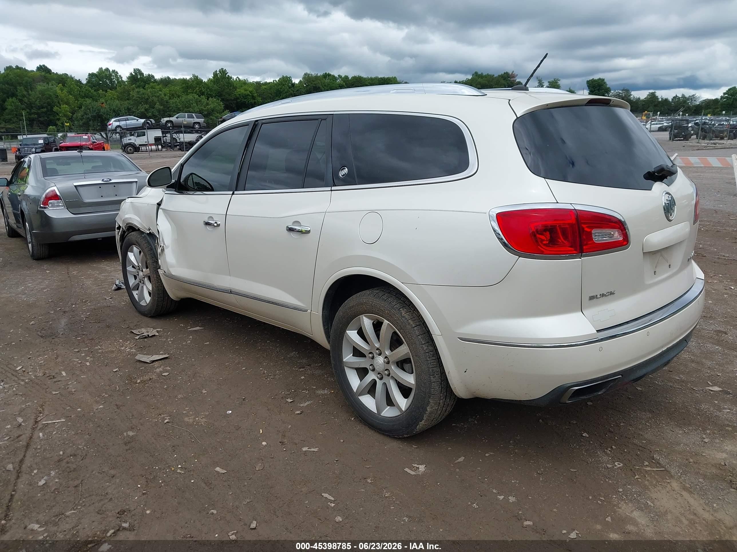 2015 Buick Enclave Premium White vin: 5GAKVCKD5FJ238023