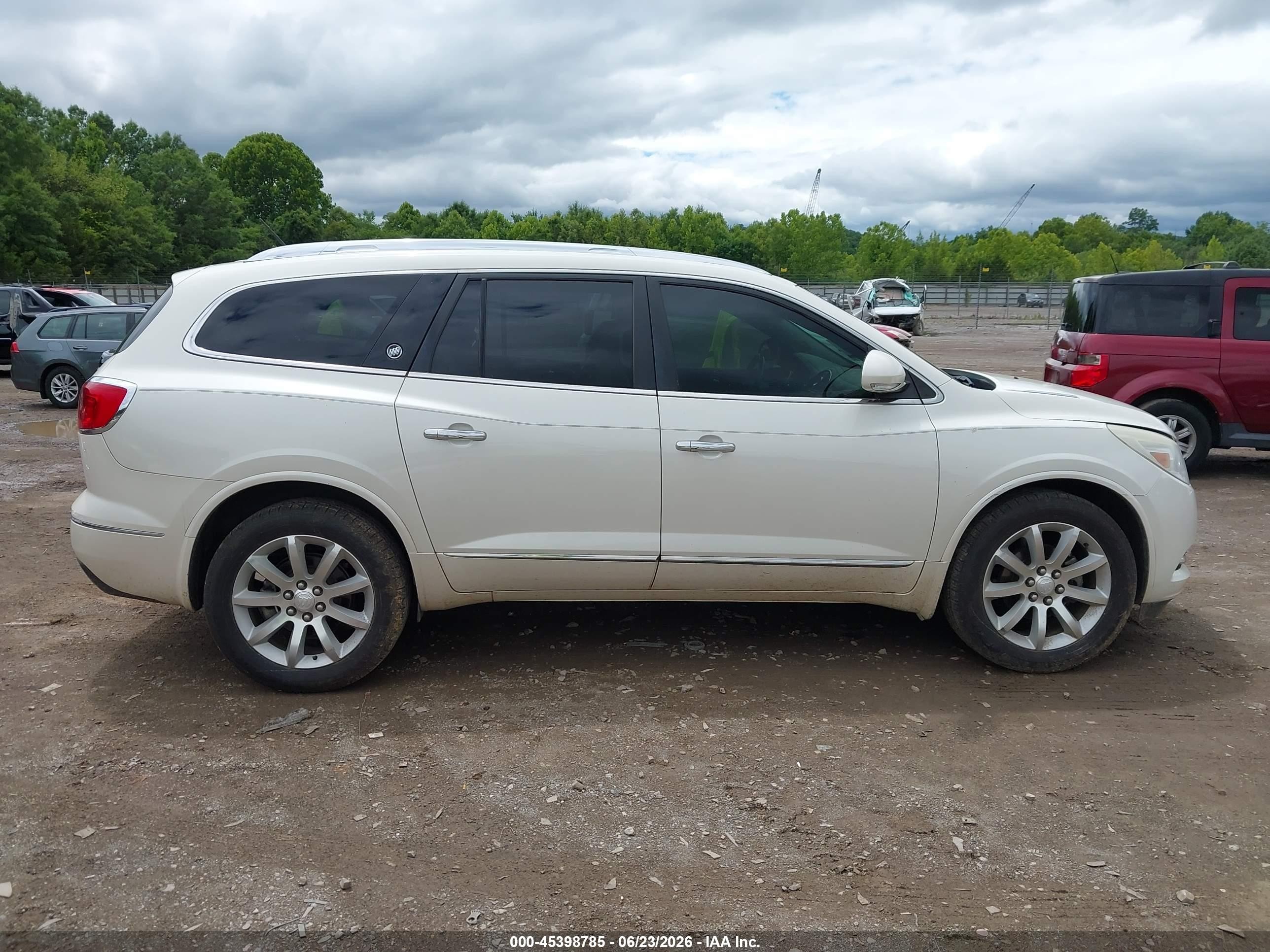 2015 Buick Enclave Premium White vin: 5GAKVCKD5FJ238023
