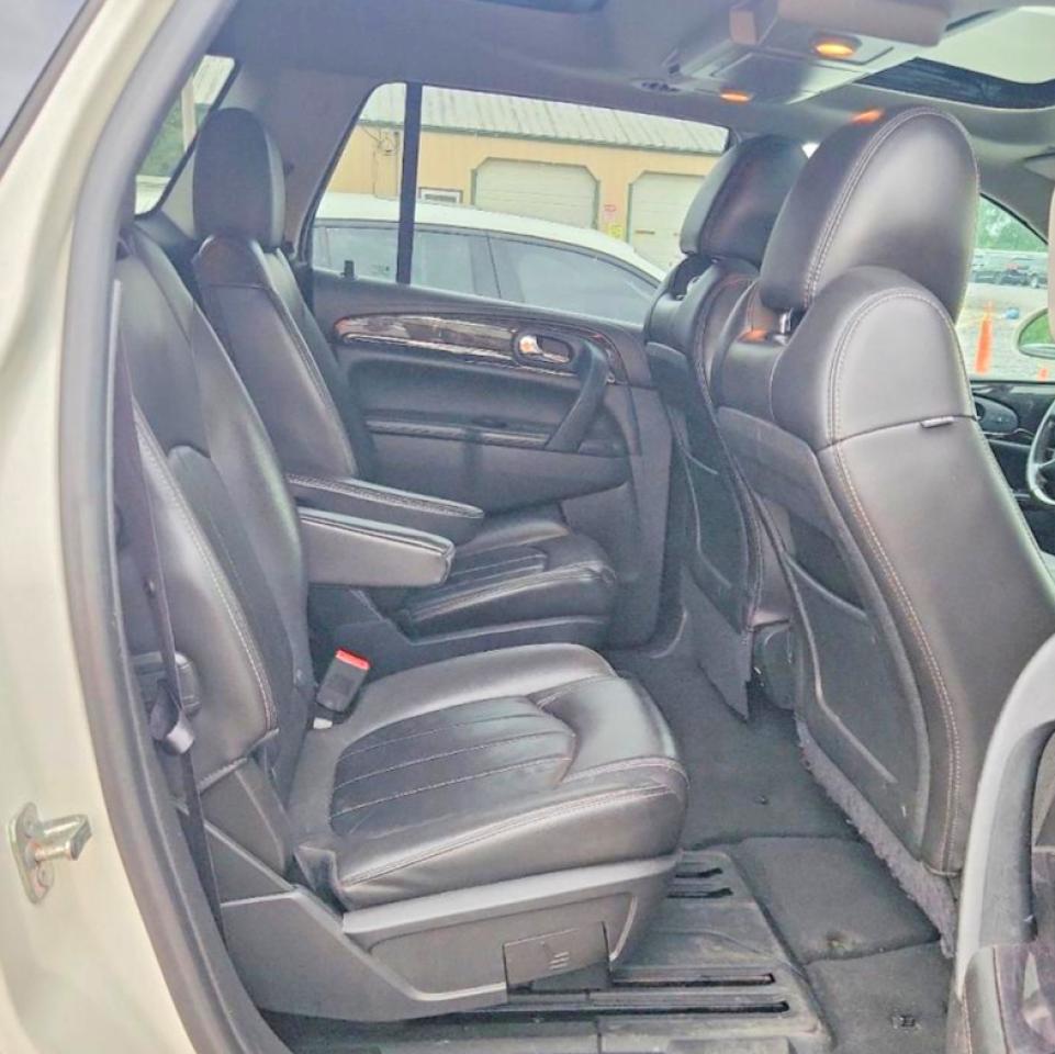 2015 Buick Enclave White vin: 5GAKVCKD5FJ283558