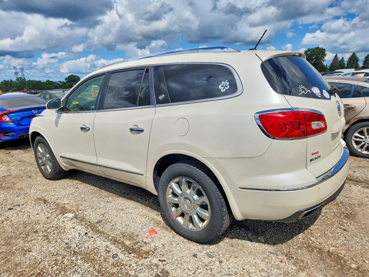 2014 Buick Enclave White vin: 5GAKVCKD6EJ327209
