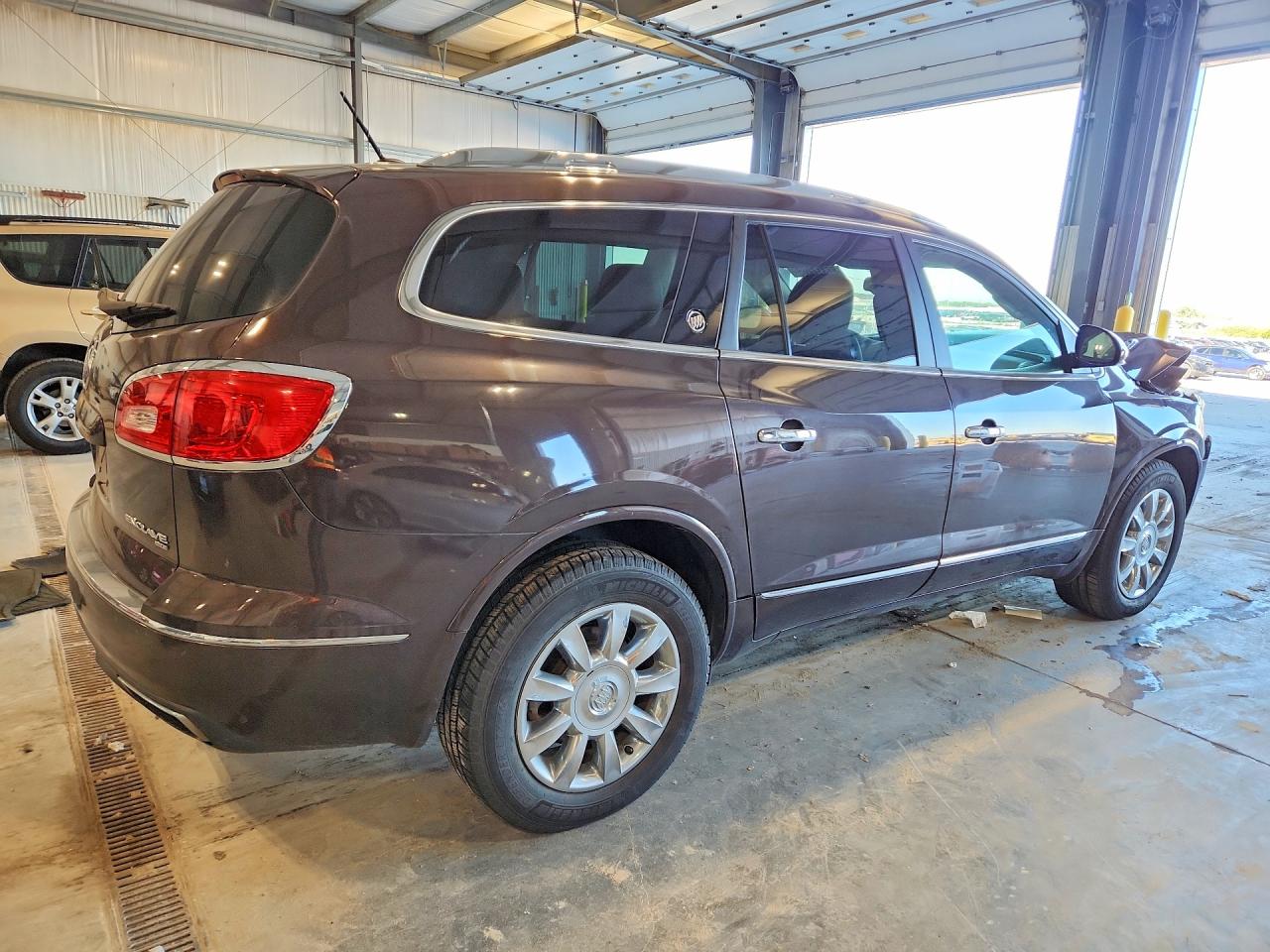 2015 Buick Enclave Brown vin: 5GAKVCKD6FJ173067
