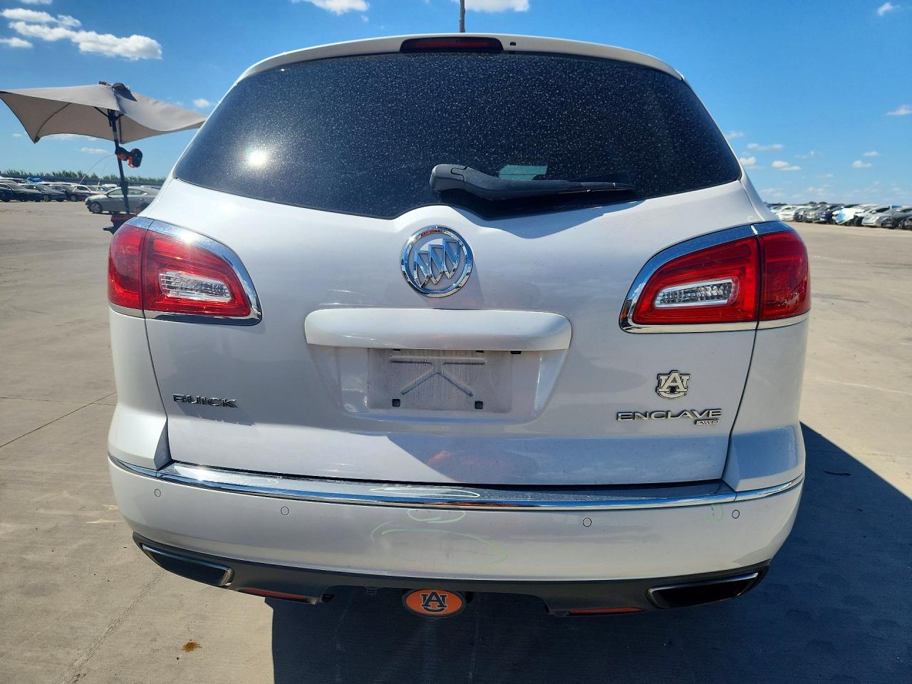 2016 Buick Enclave White vin: 5GAKVCKD6GJ155041