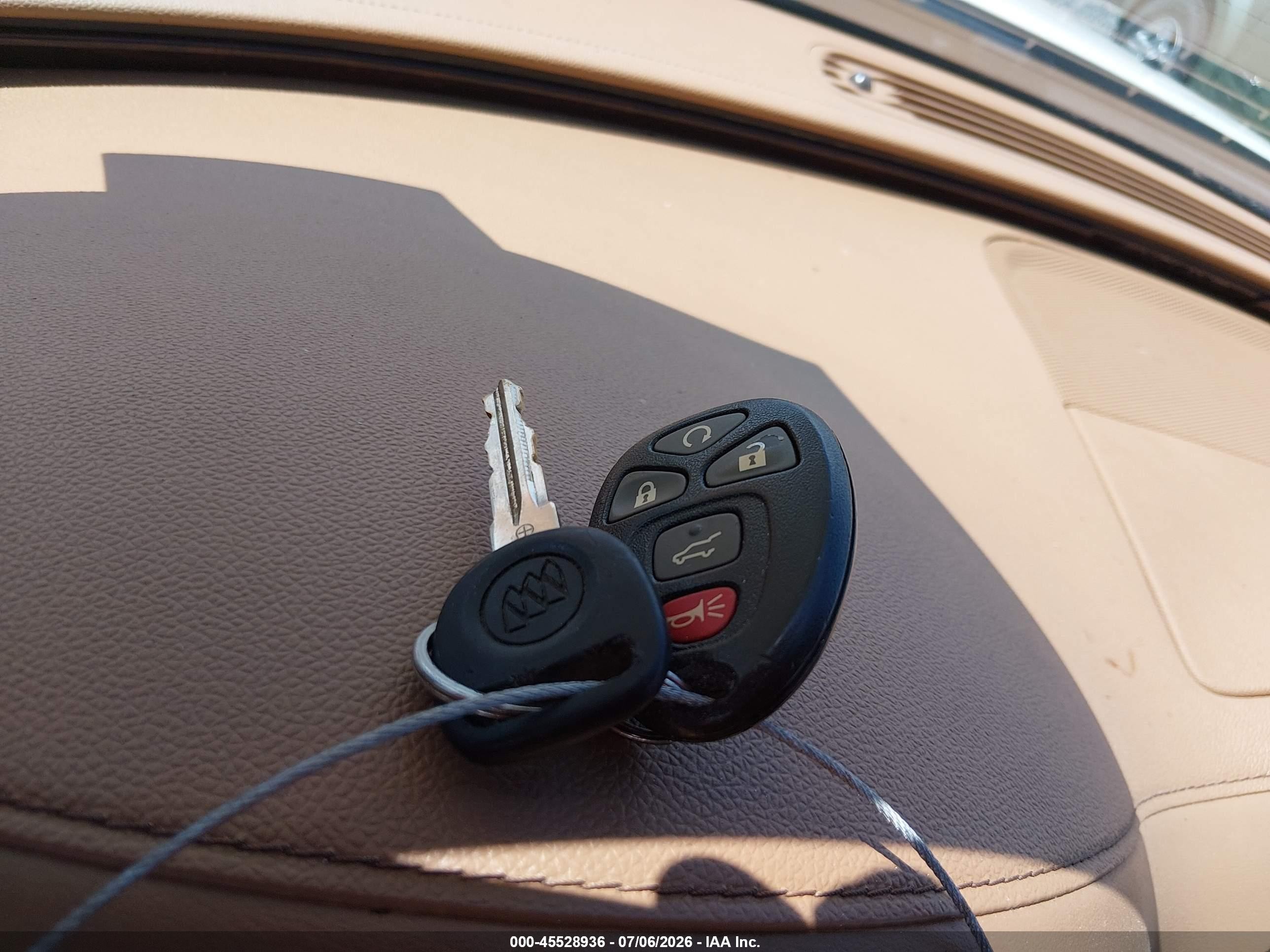 2013 Buick Enclave Leather Белый vin: 5GAKVCKD7DJ235198