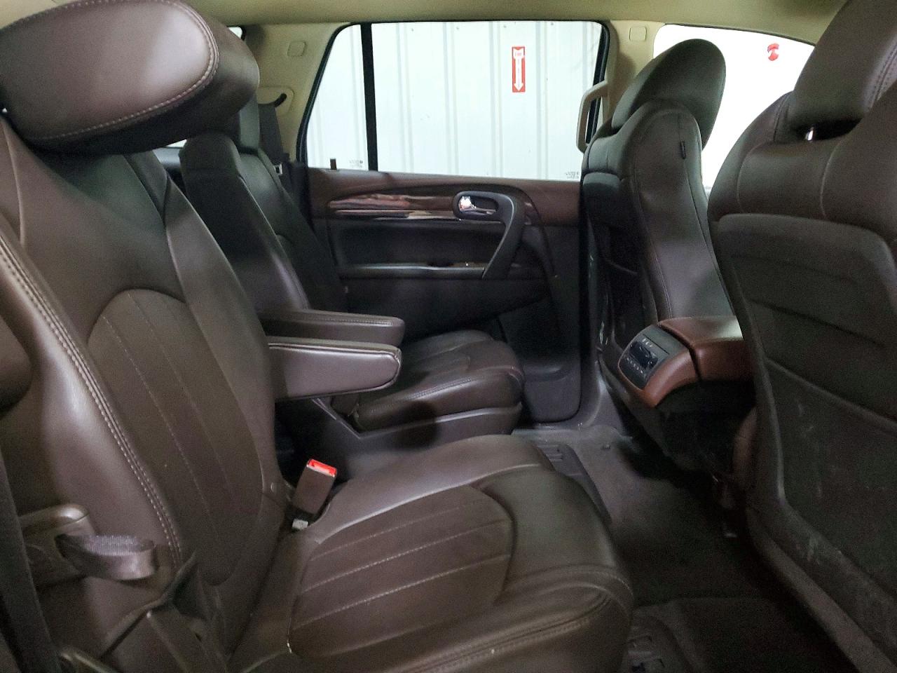2014 Buick Enclave Silver vin: 5GAKVCKD7EJ255646
