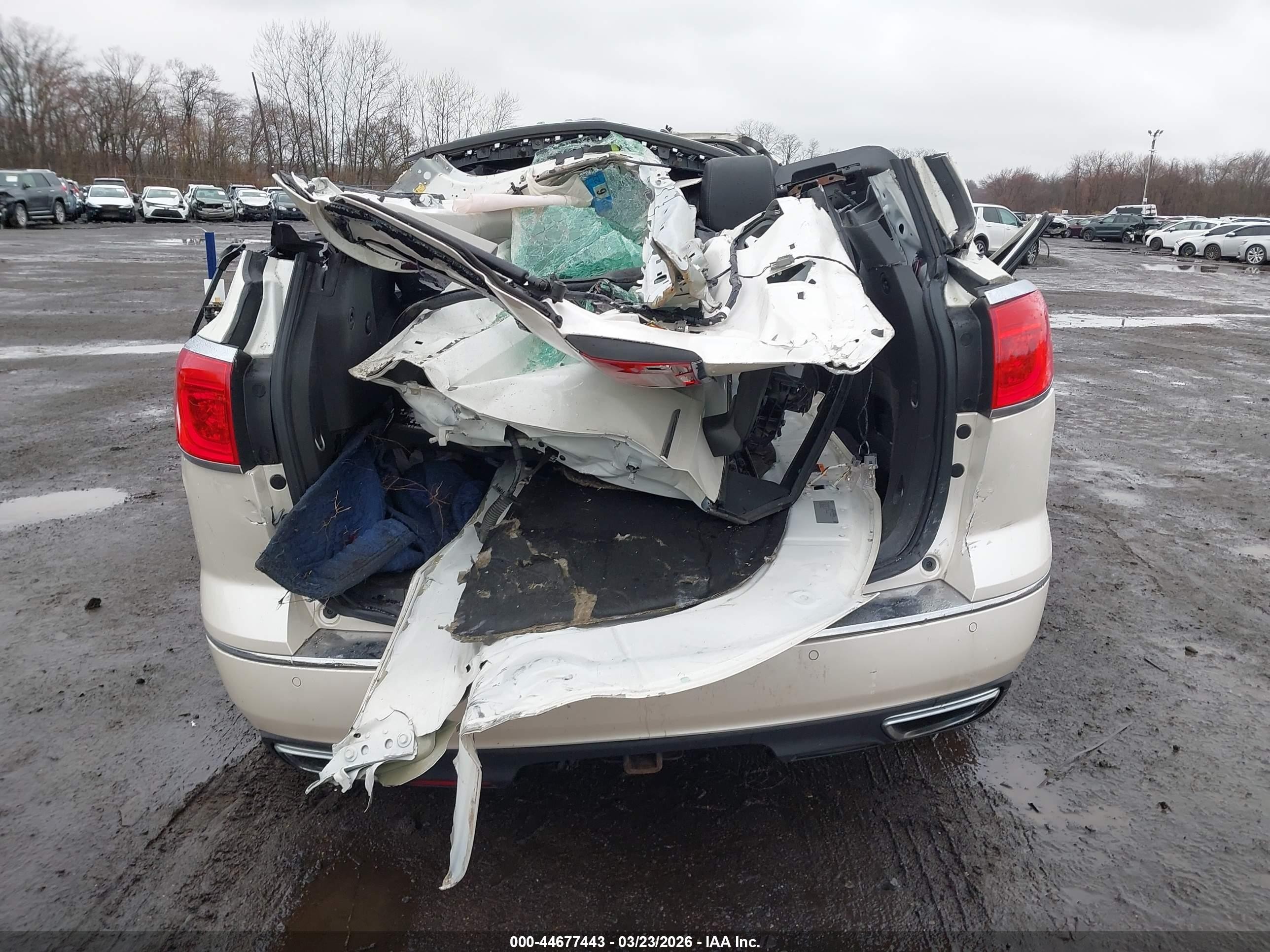 2015 Buick Enclave Premium White vin: 5GAKVCKD7FJ286767
