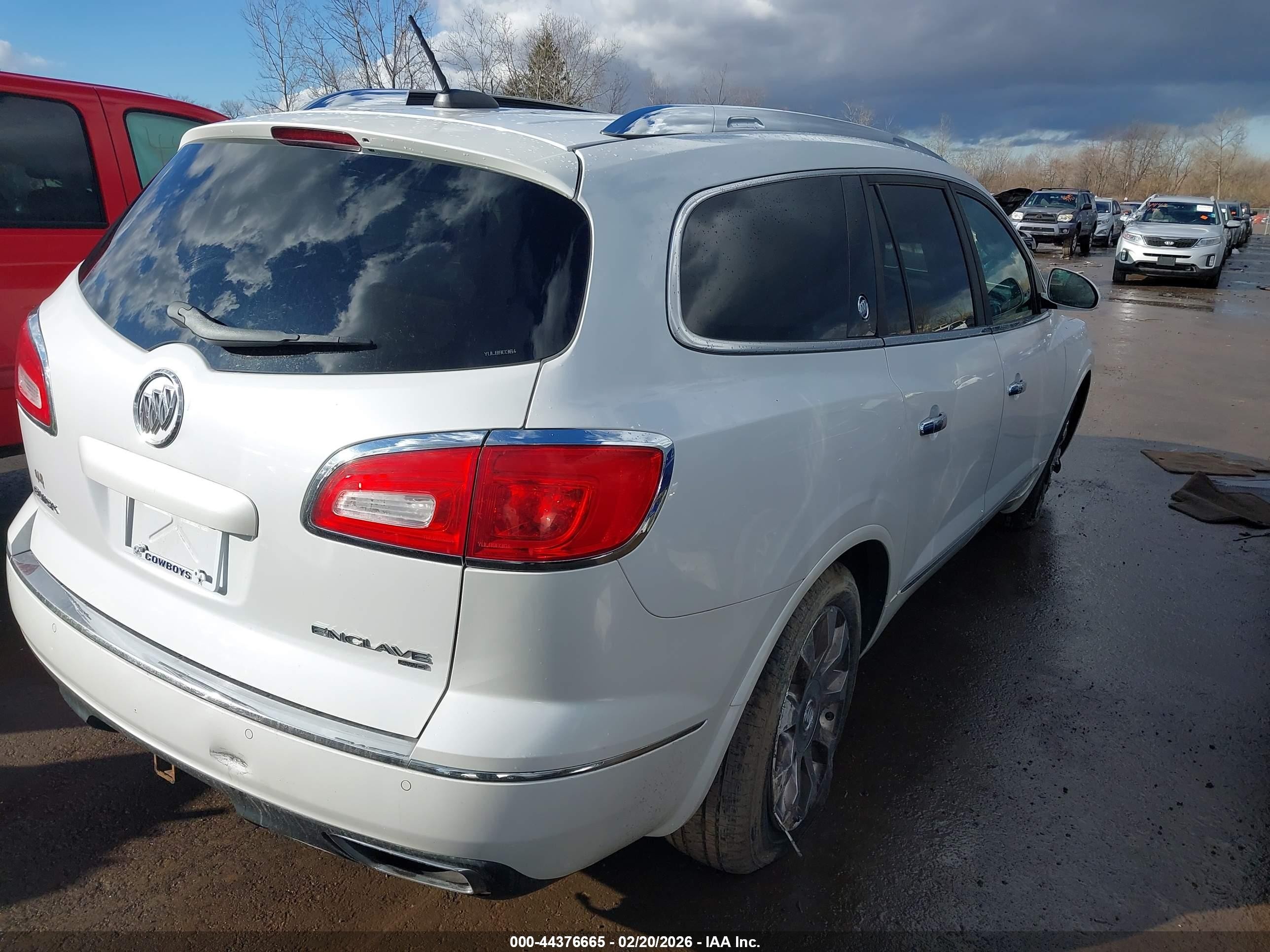 2016 Buick Enclave Premium White vin: 5GAKVCKD7GJ296989