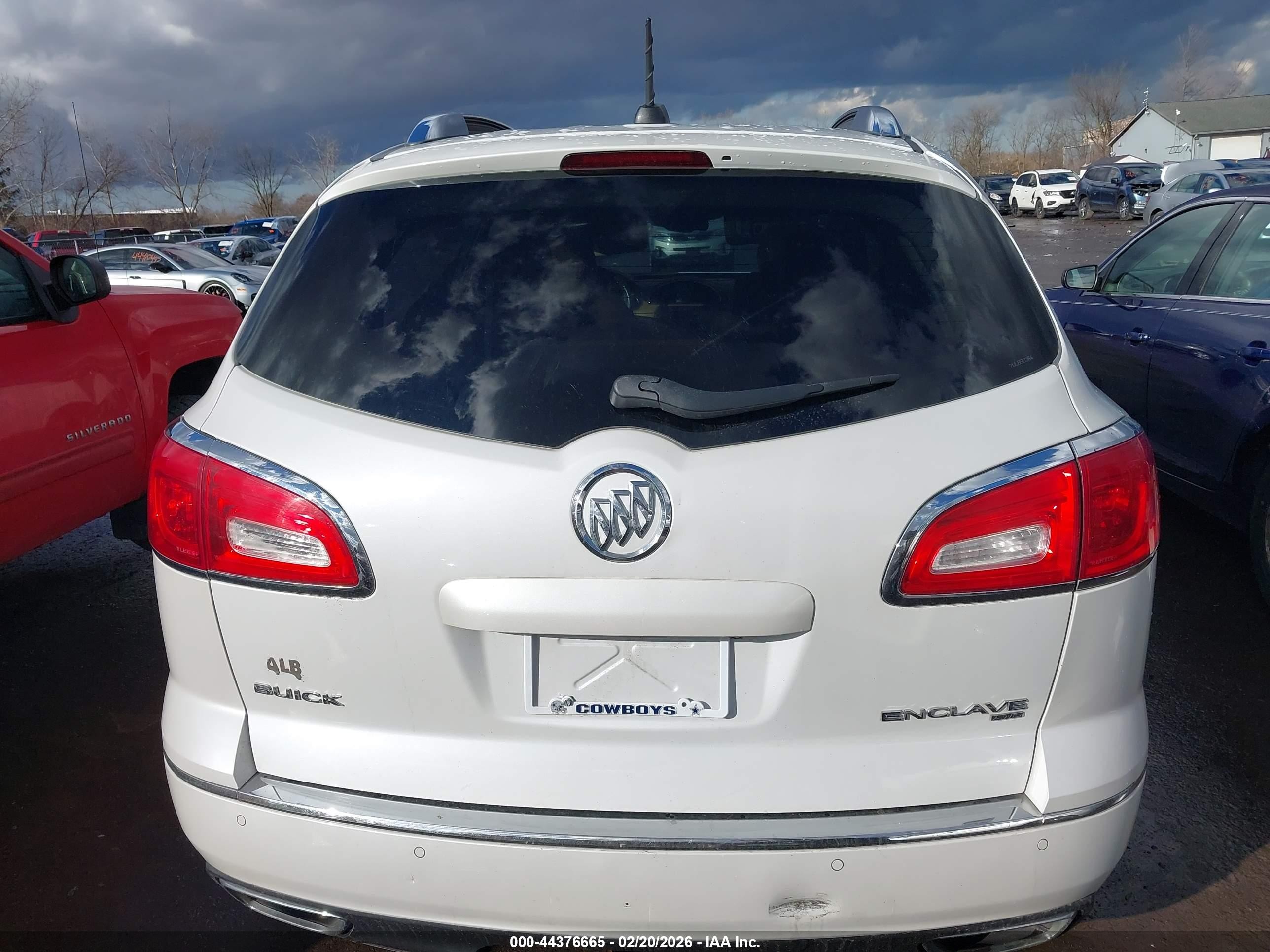 2016 Buick Enclave Premium White vin: 5GAKVCKD7GJ296989