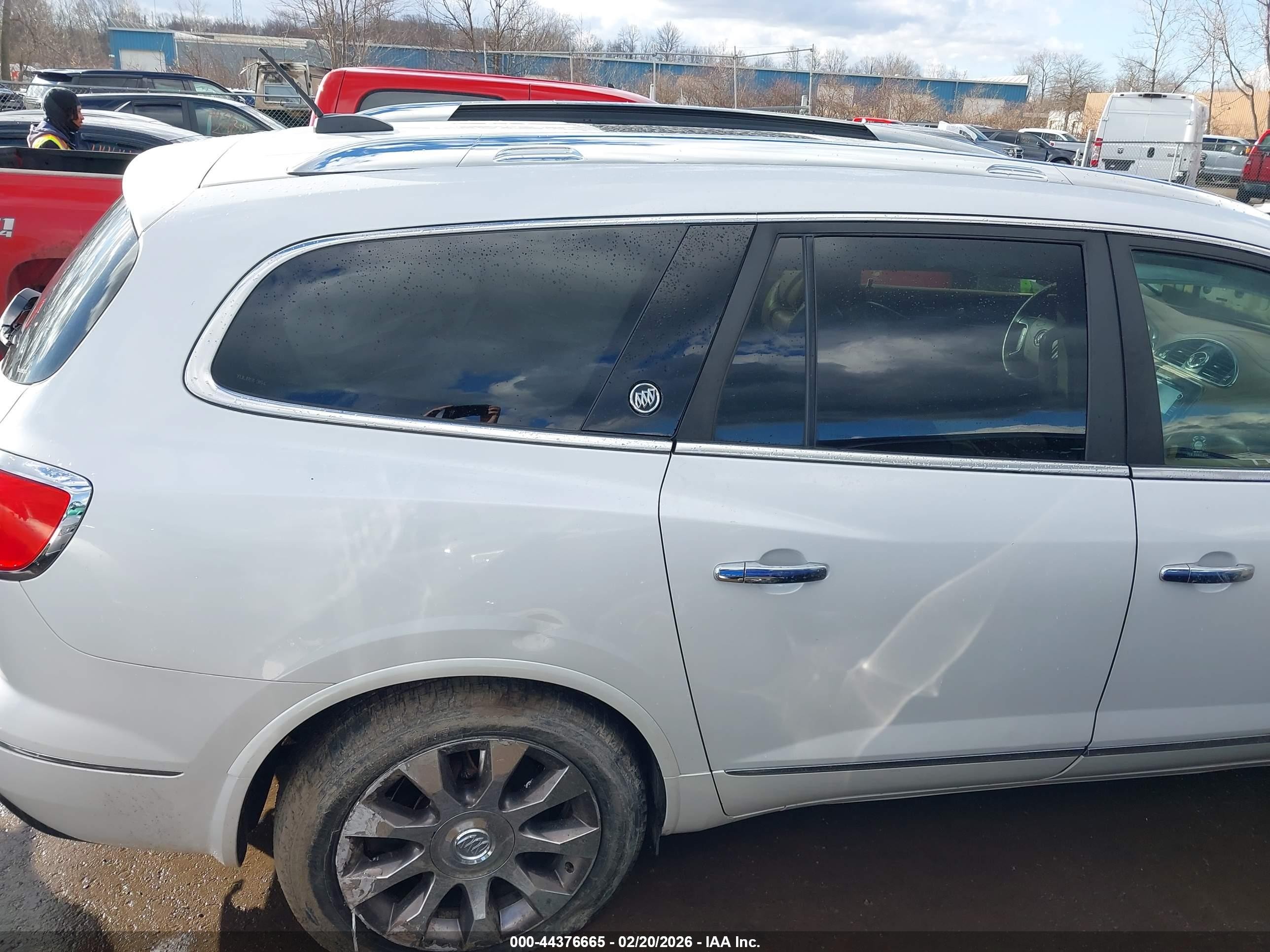 2016 Buick Enclave Premium White vin: 5GAKVCKD7GJ296989
