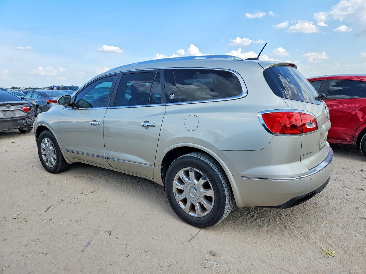 2017 Buick Enclave Beige vin: 5GAKVCKD7HJ266604