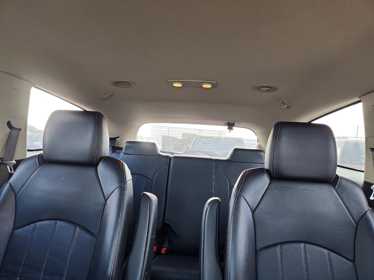 2017 Buick Enclave Beige vin: 5GAKVCKD7HJ266604