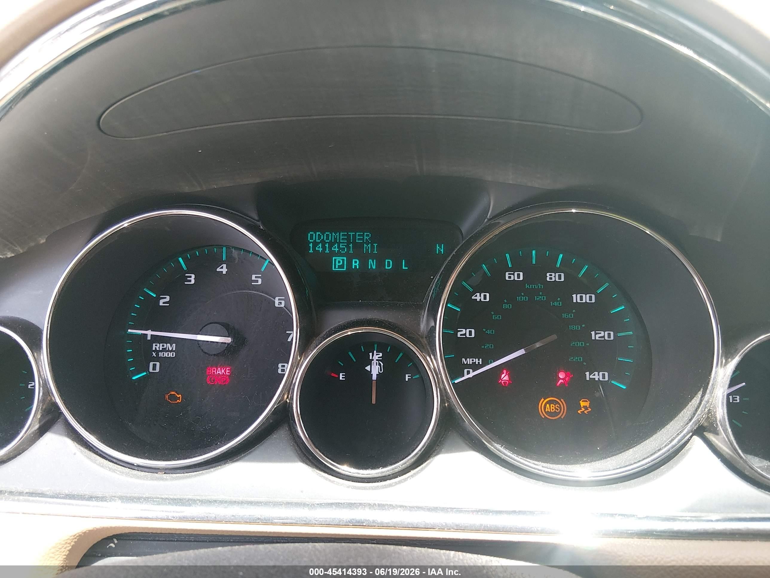 2014 Buick Enclave Premium Белый vin: 5GAKVCKD8EJ115198