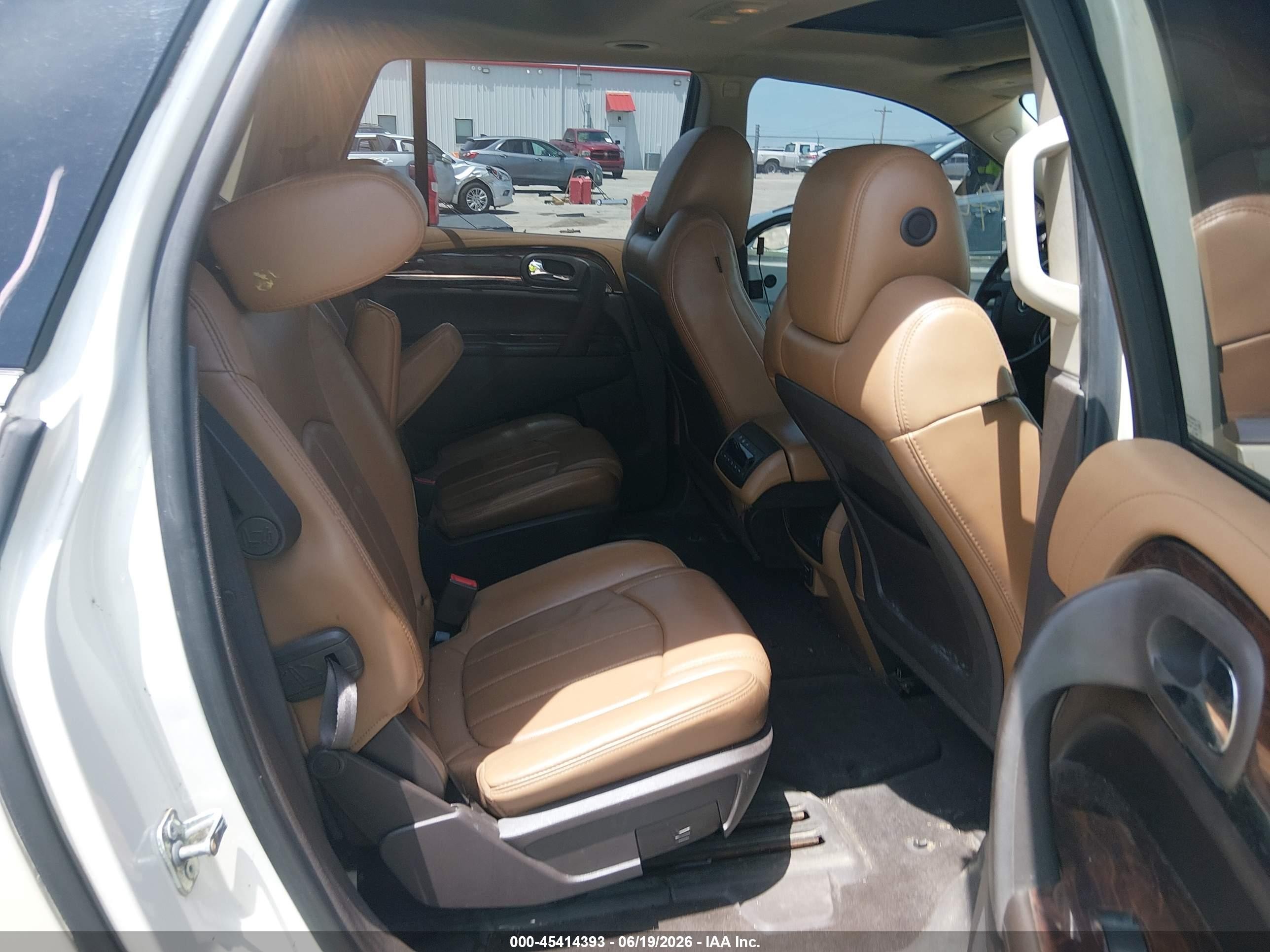 2014 Buick Enclave Premium Белый vin: 5GAKVCKD8EJ115198