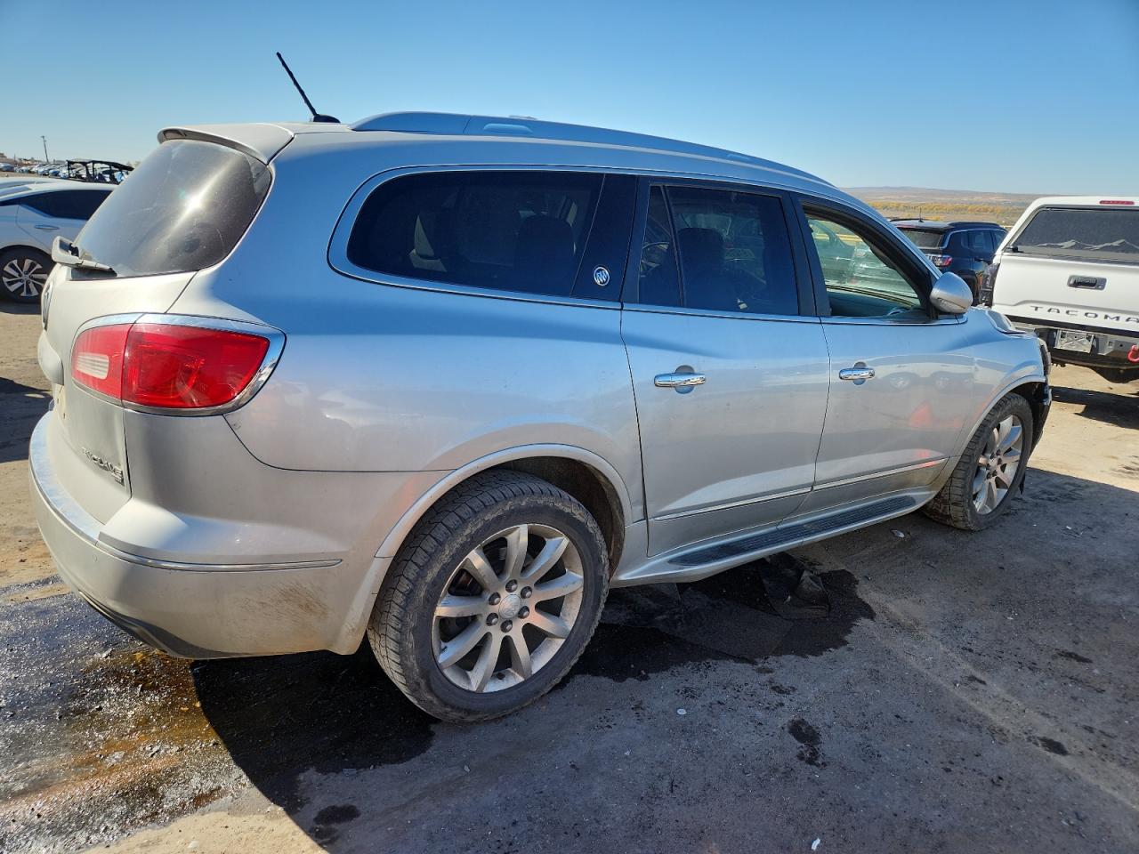2014 Buick Enclave Silver vin: 5GAKVCKD8EJ252867
