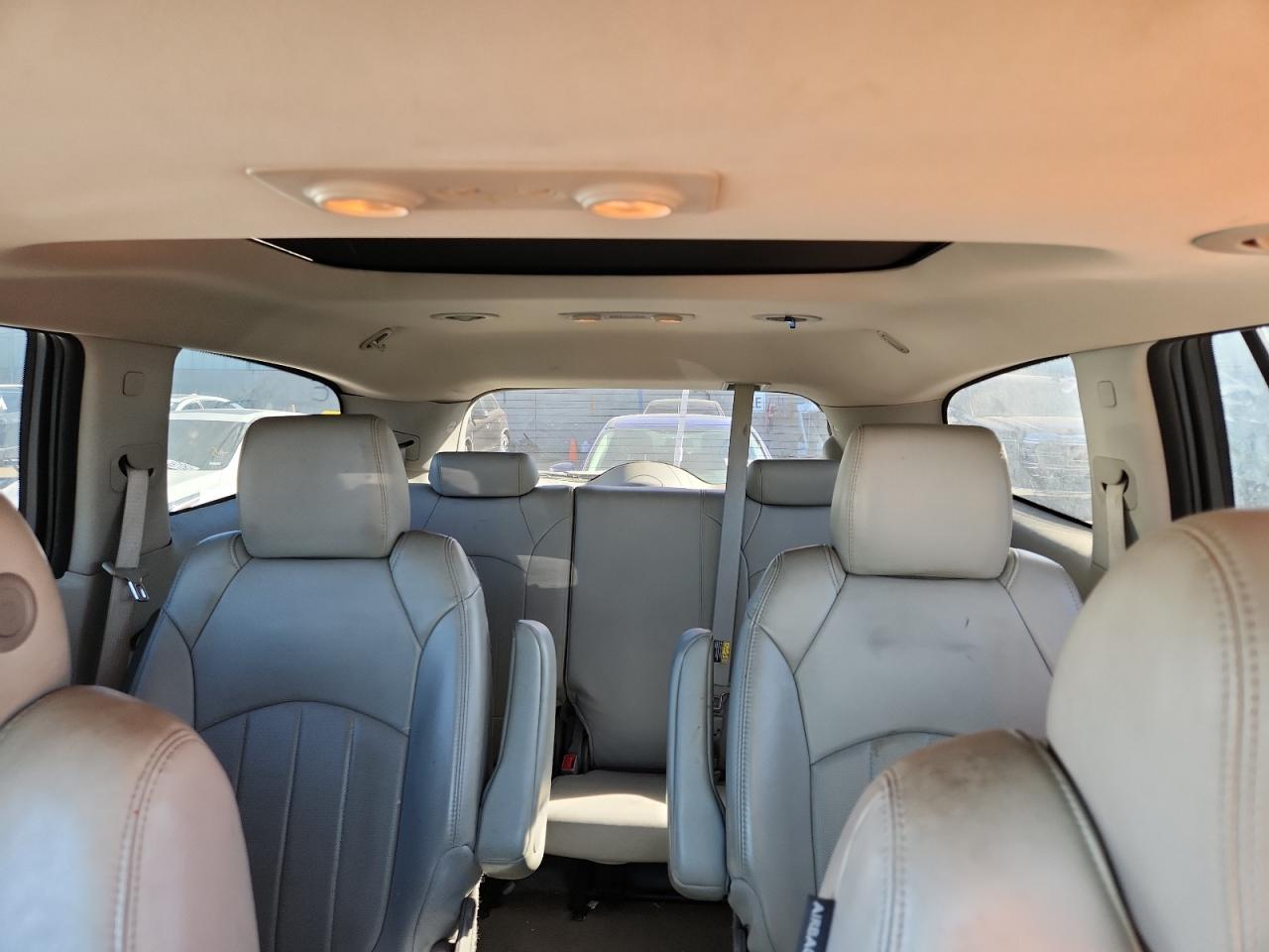 2014 Buick Enclave Silver vin: 5GAKVCKD8EJ252867
