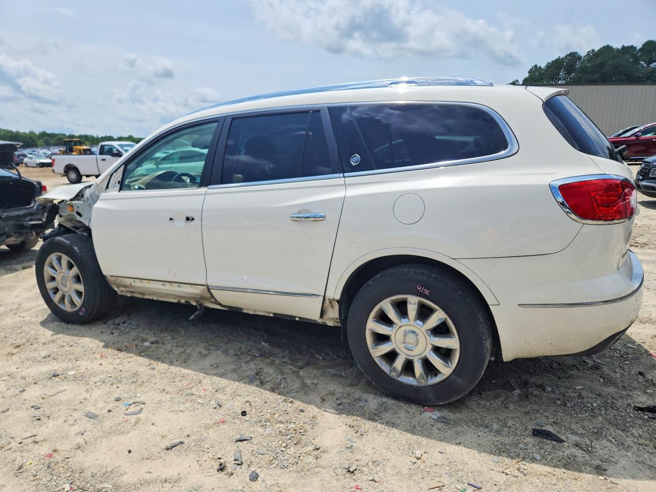 2015 Buick Enclave Белый vin: 5GAKVCKD9FJ137163
