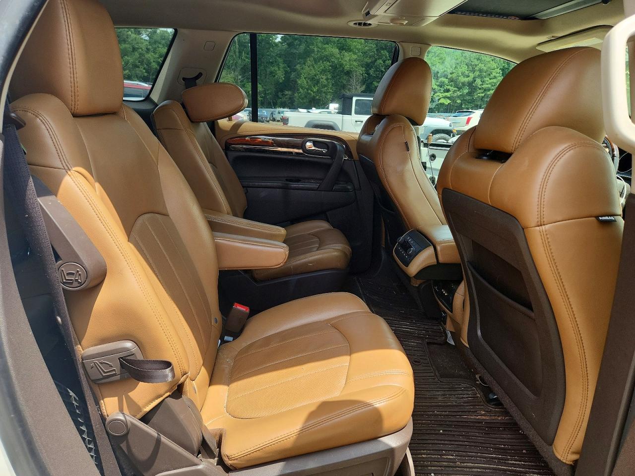 2015 Buick Enclave Белый vin: 5GAKVCKD9FJ137163
