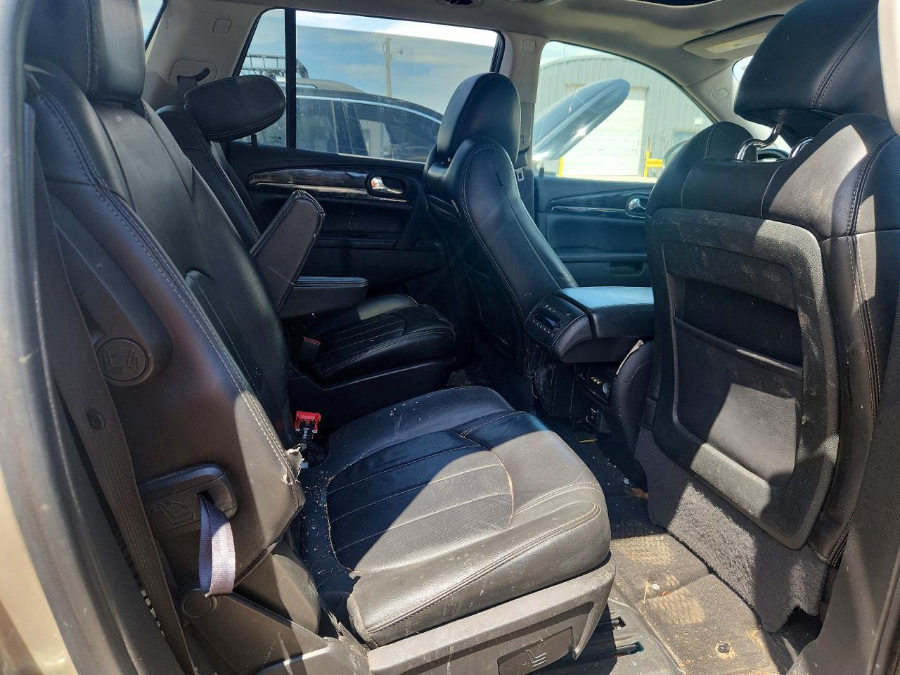 2015 Buick Enclave Gold vin: 5GAKVCKD9FJ185620