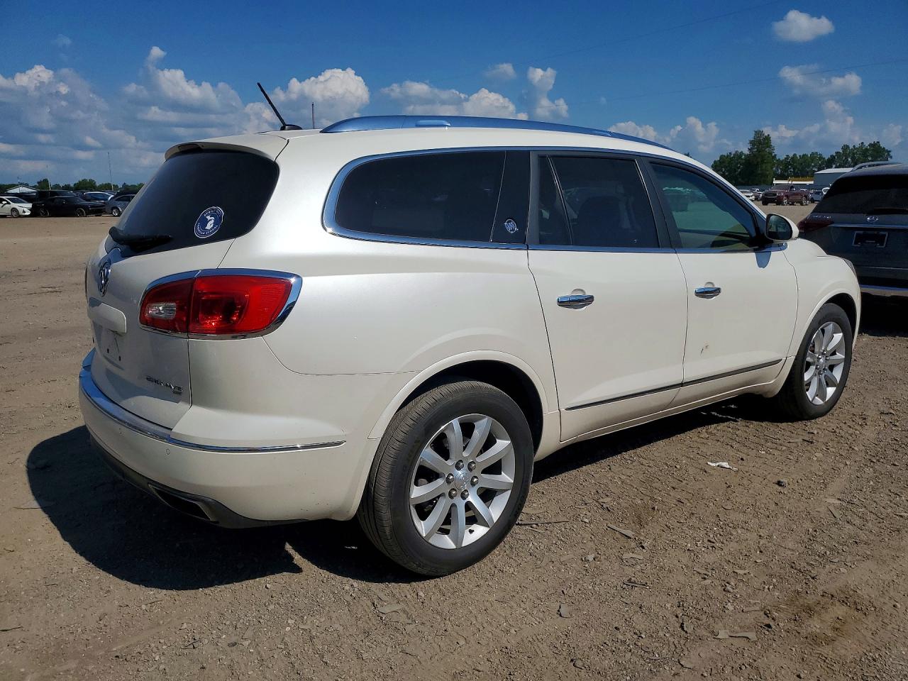 2015 Buick Enclave White vin: 5GAKVCKD9FJ219880