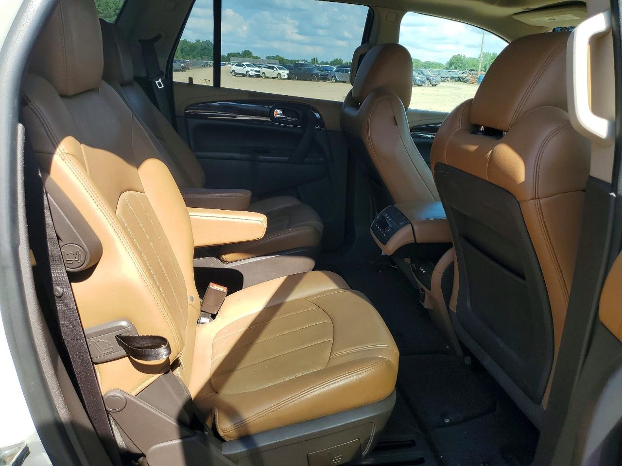 2015 Buick Enclave White vin: 5GAKVCKD9FJ219880
