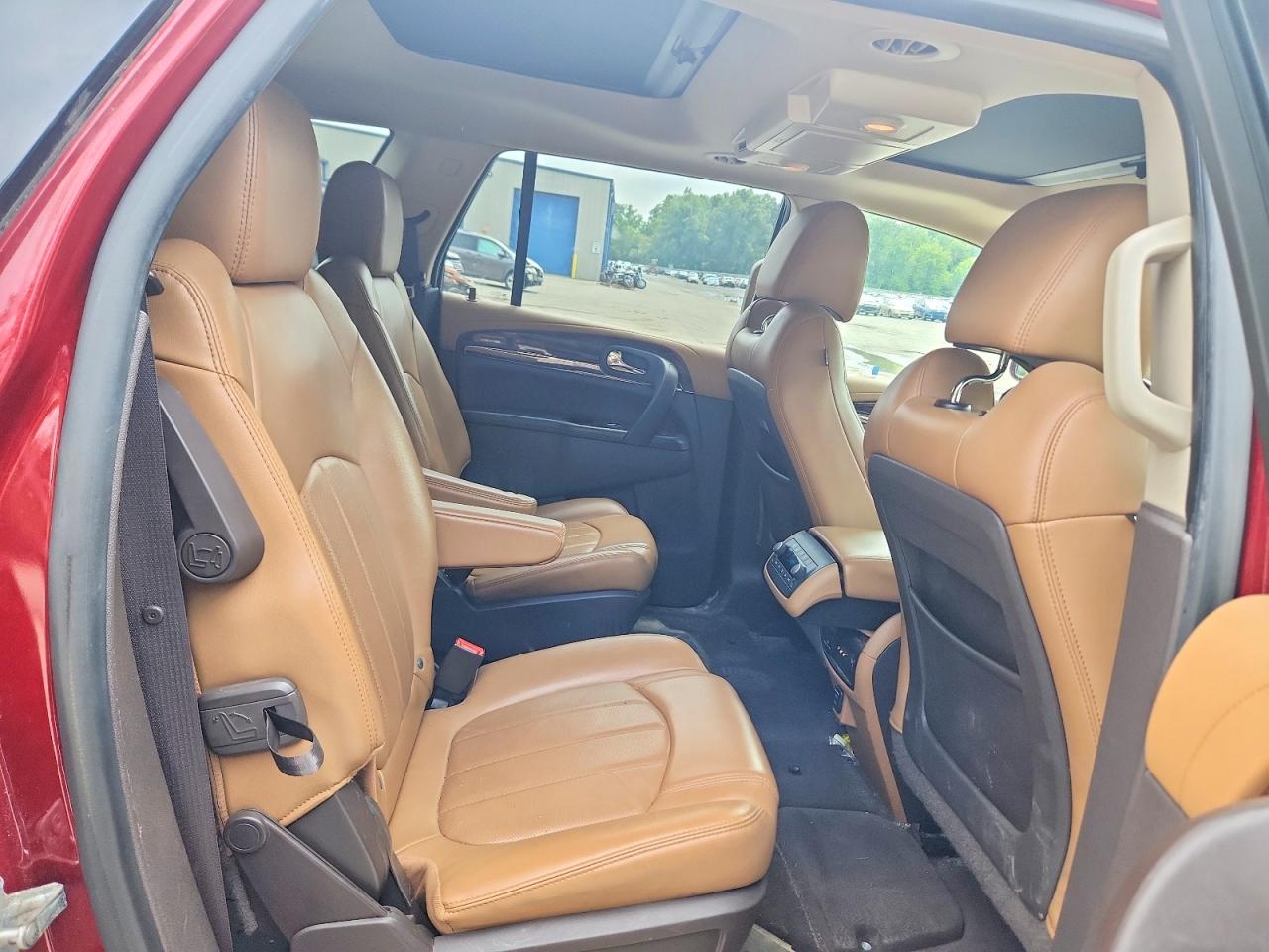 2015 Buick Enclave Burgundy vin: 5GAKVCKD9FJ223136