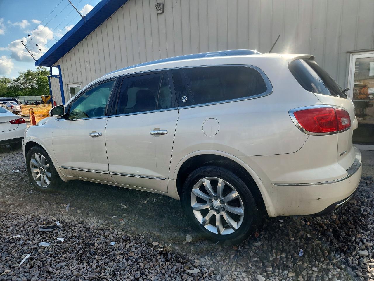 2014 Buick Enclave White vin: 5GAKVCKDXEJ223371