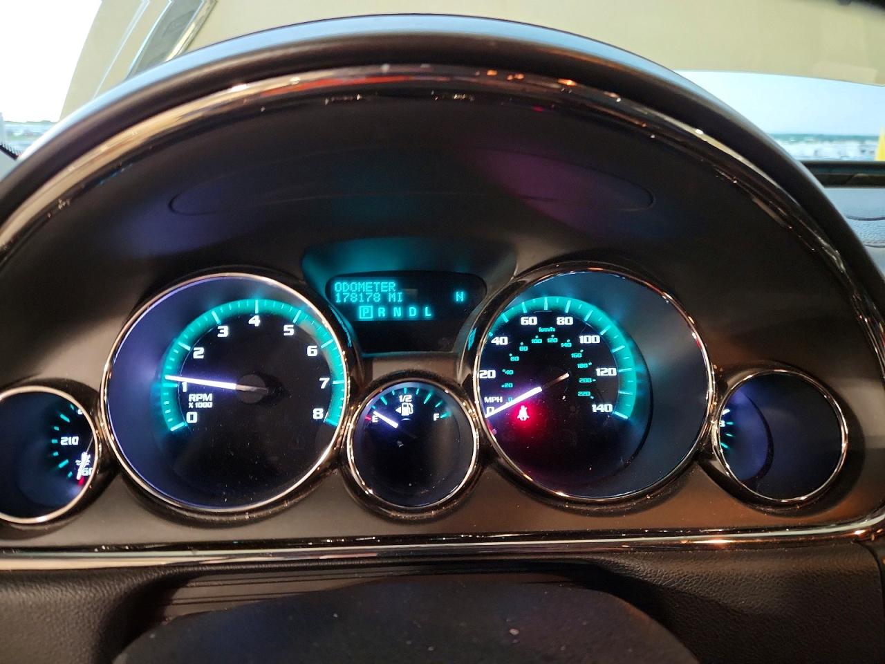2014 Buick Enclave White vin: 5GAKVCKDXEJ284090