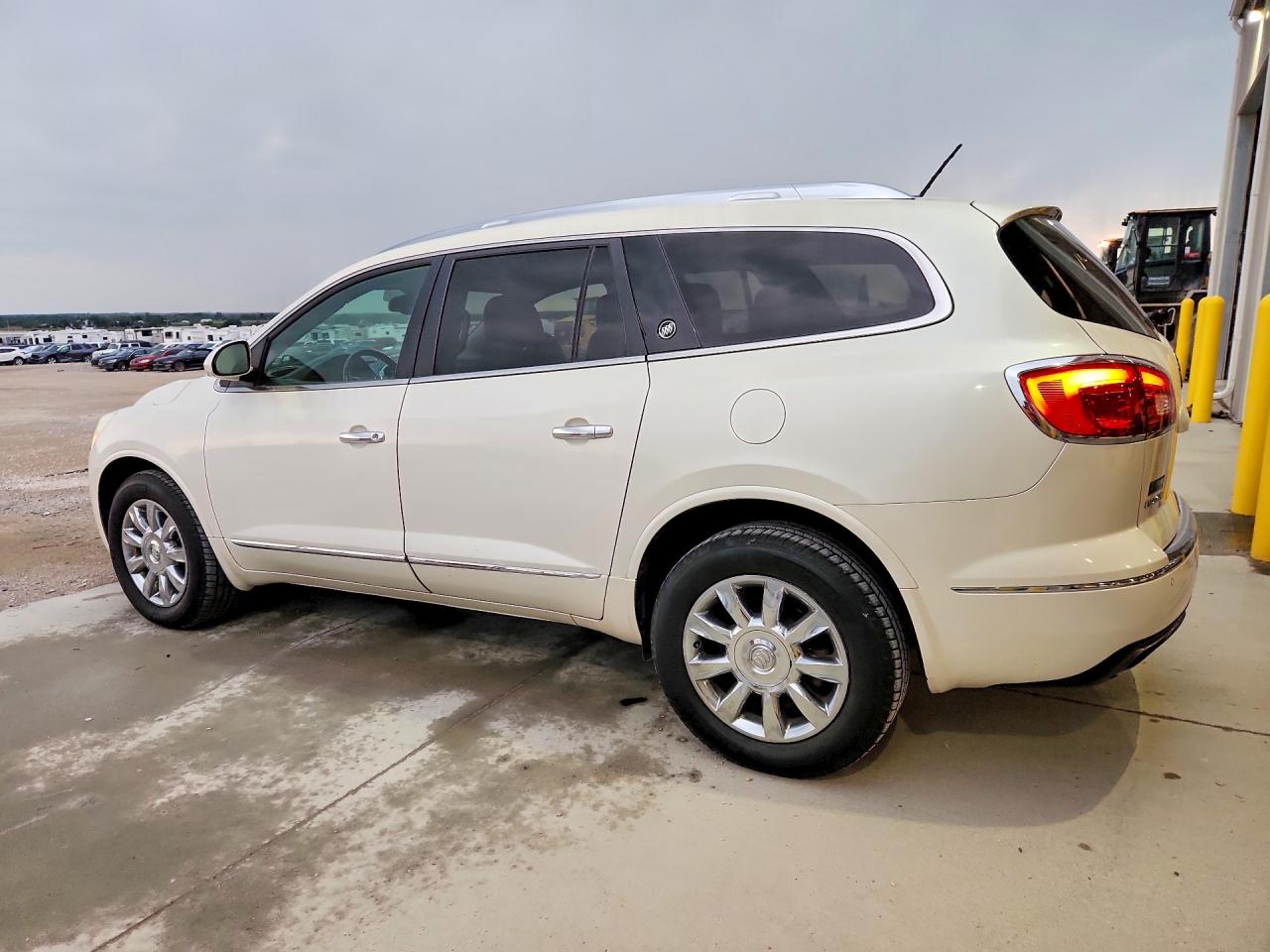 2014 Buick Enclave White vin: 5GAKVCKDXEJ284090