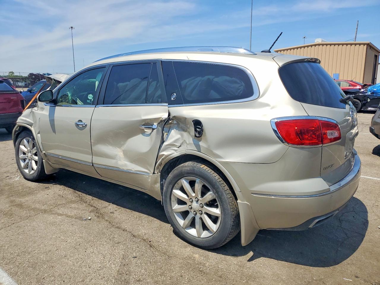 2015 Buick Enclave Beige vin: 5GAKVCKDXFJ228586