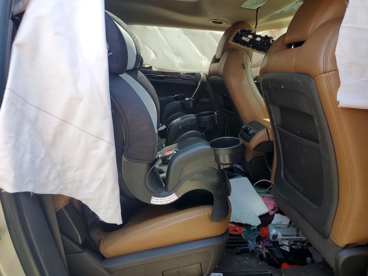 2015 Buick Enclave Beige vin: 5GAKVCKDXFJ228586