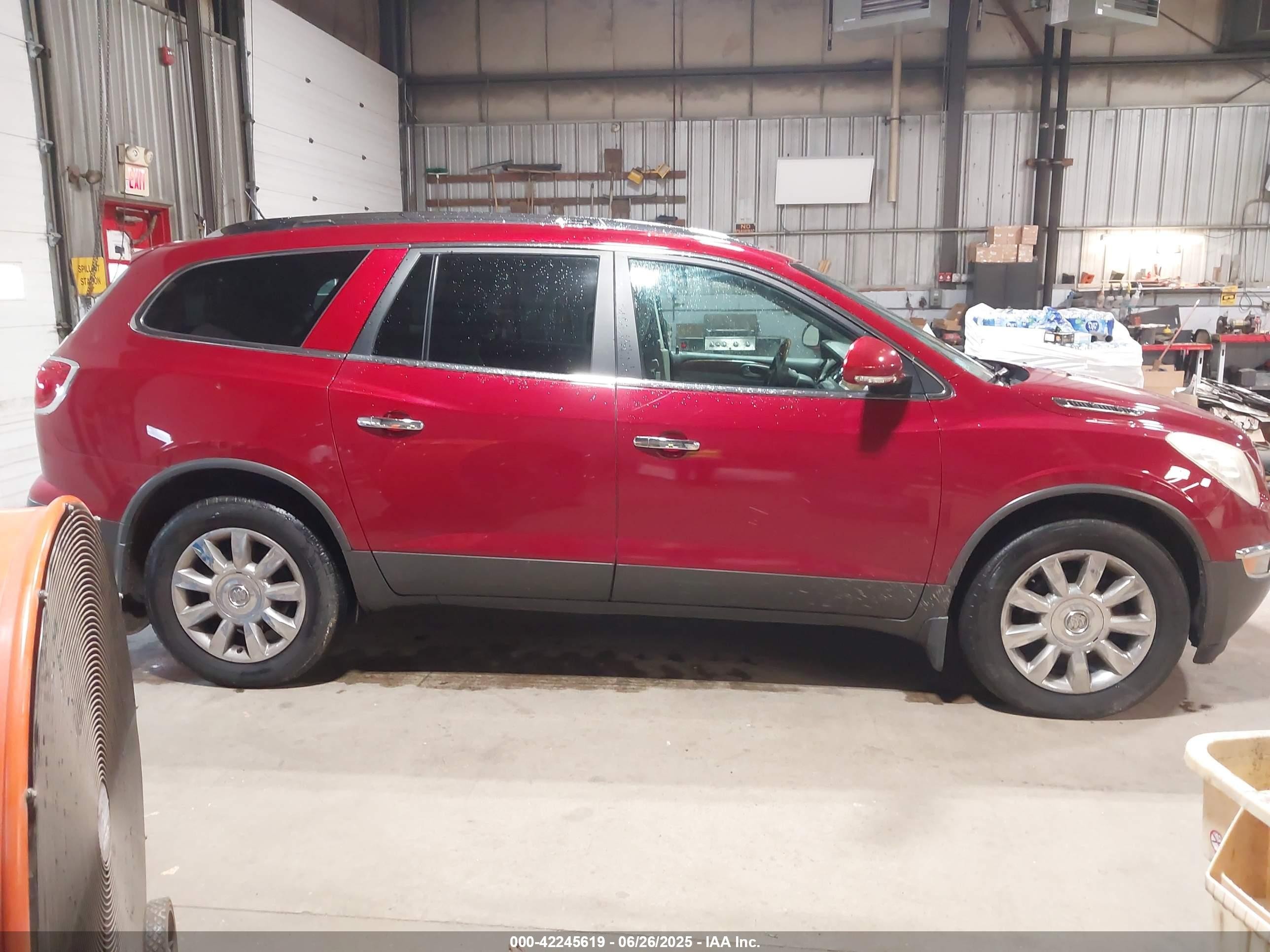 2012 Buick Enclave Premium Красный vin: 5GAKVDED0CJ315622