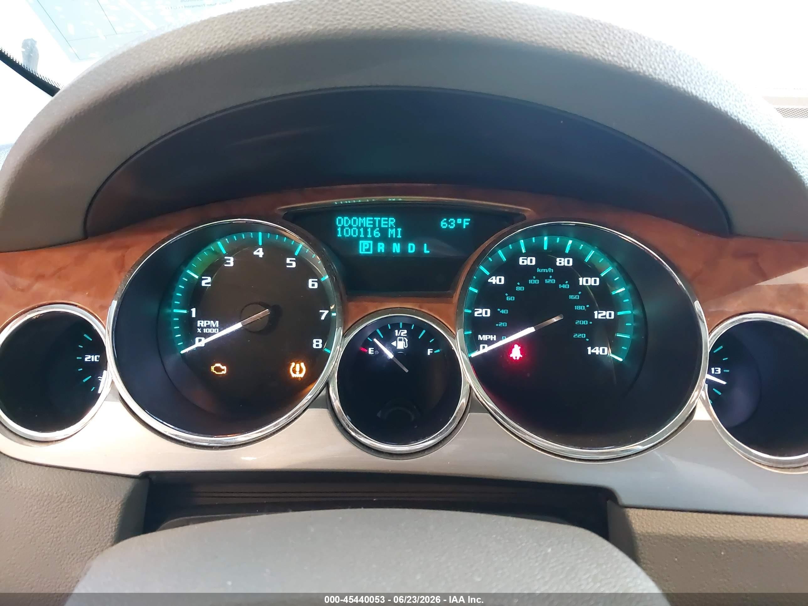 2012 Buick Enclave Premium Белый vin: 5GAKVDED3CJ324752
