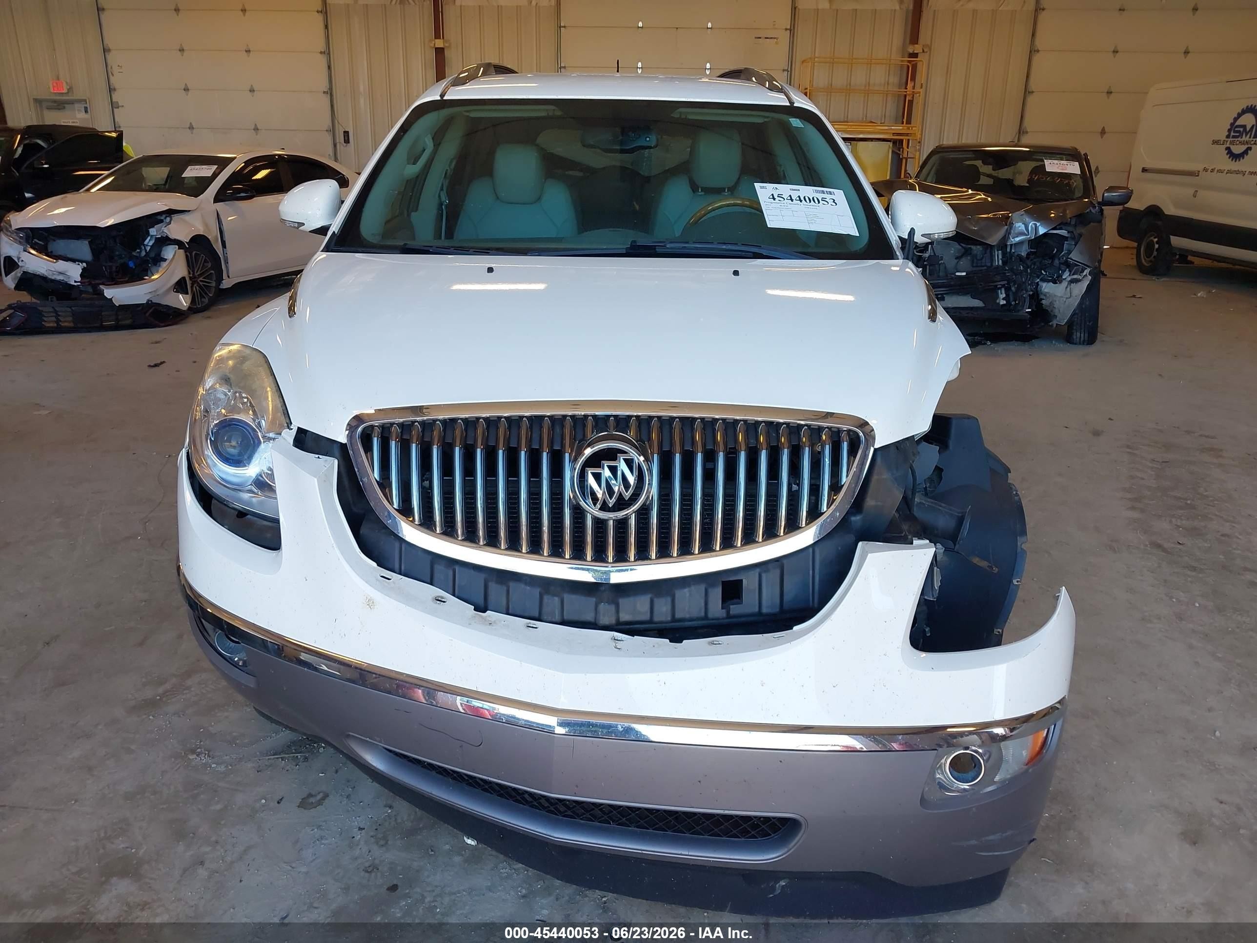 2012 Buick Enclave Premium Белый vin: 5GAKVDED3CJ324752