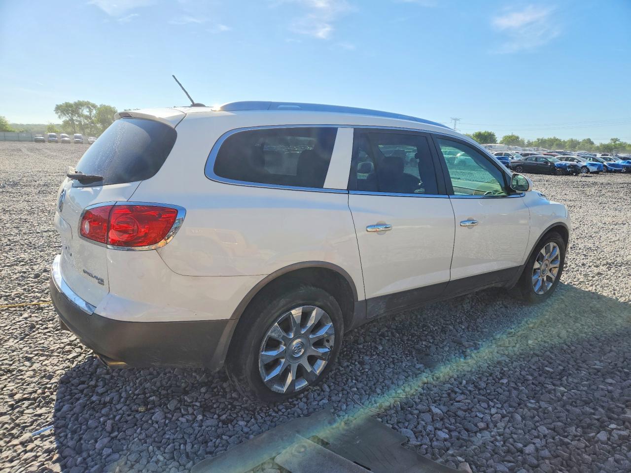 2012 Buick Enclave White vin: 5GAKVDED5CJ345554