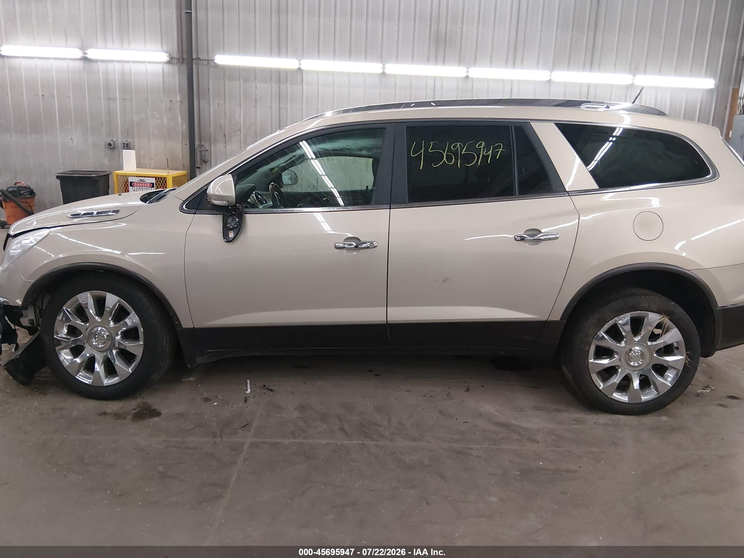 2012 Buick Enclave Premium Beige vin: 5GAKVDEDXCJ122930