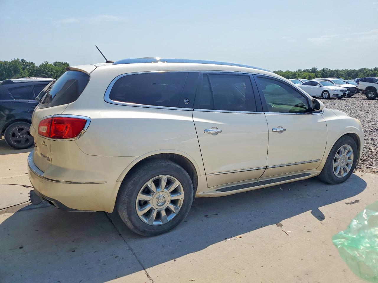2013 Buick Enclave White vin: 5GAKVDKD0DJ126653