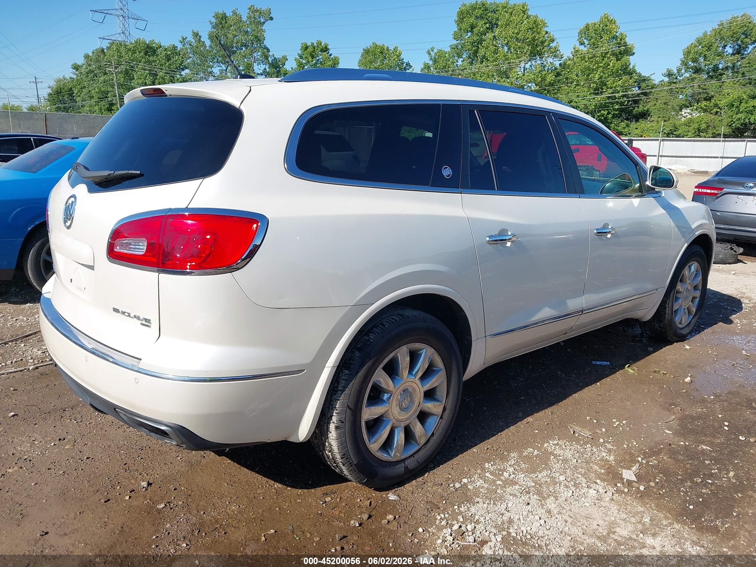2013 Buick Enclave Premium White vin: 5GAKVDKD9DJ262568