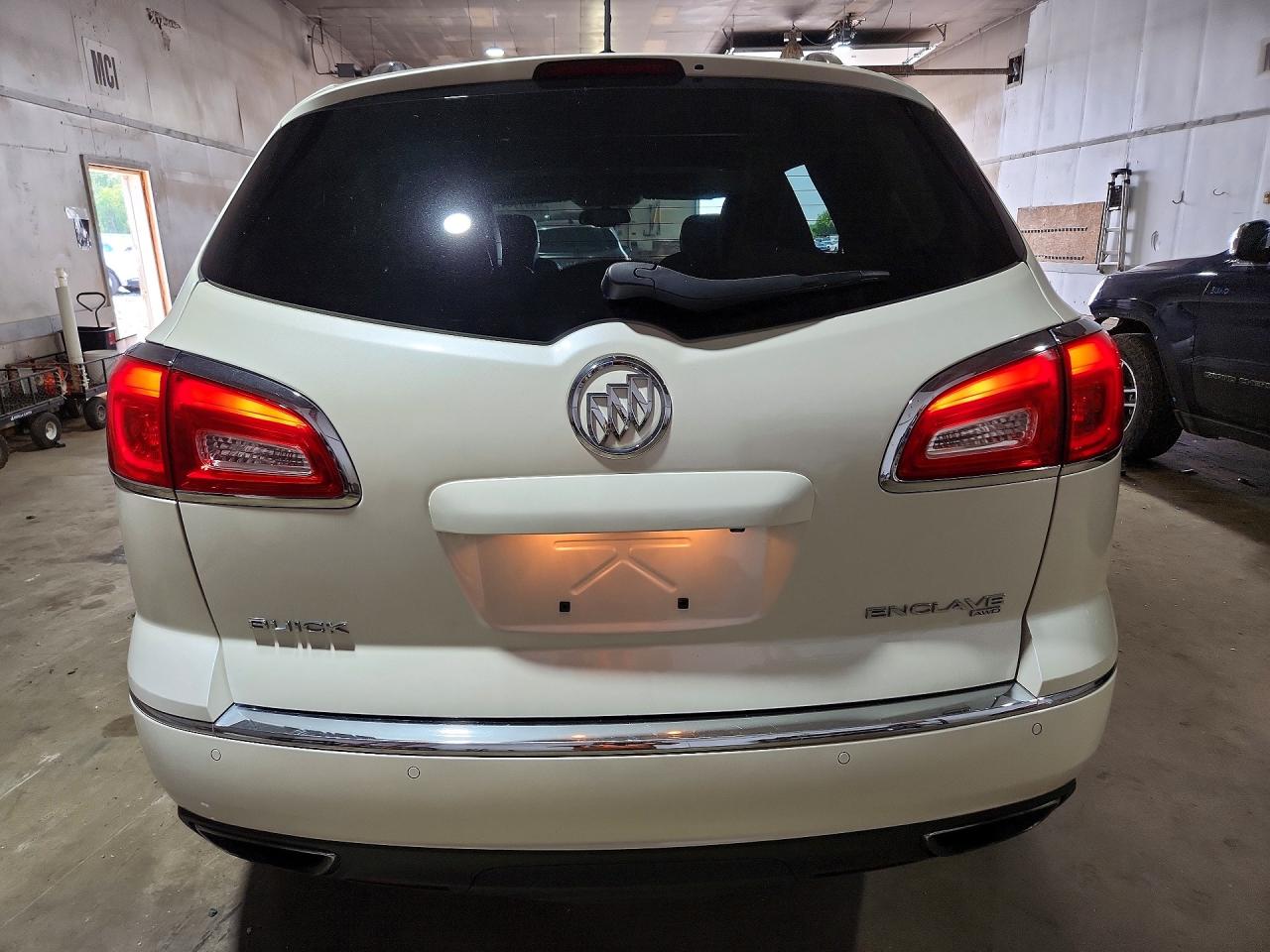 2013 Buick Enclave White vin: 5GAKVDKDXDJ210768