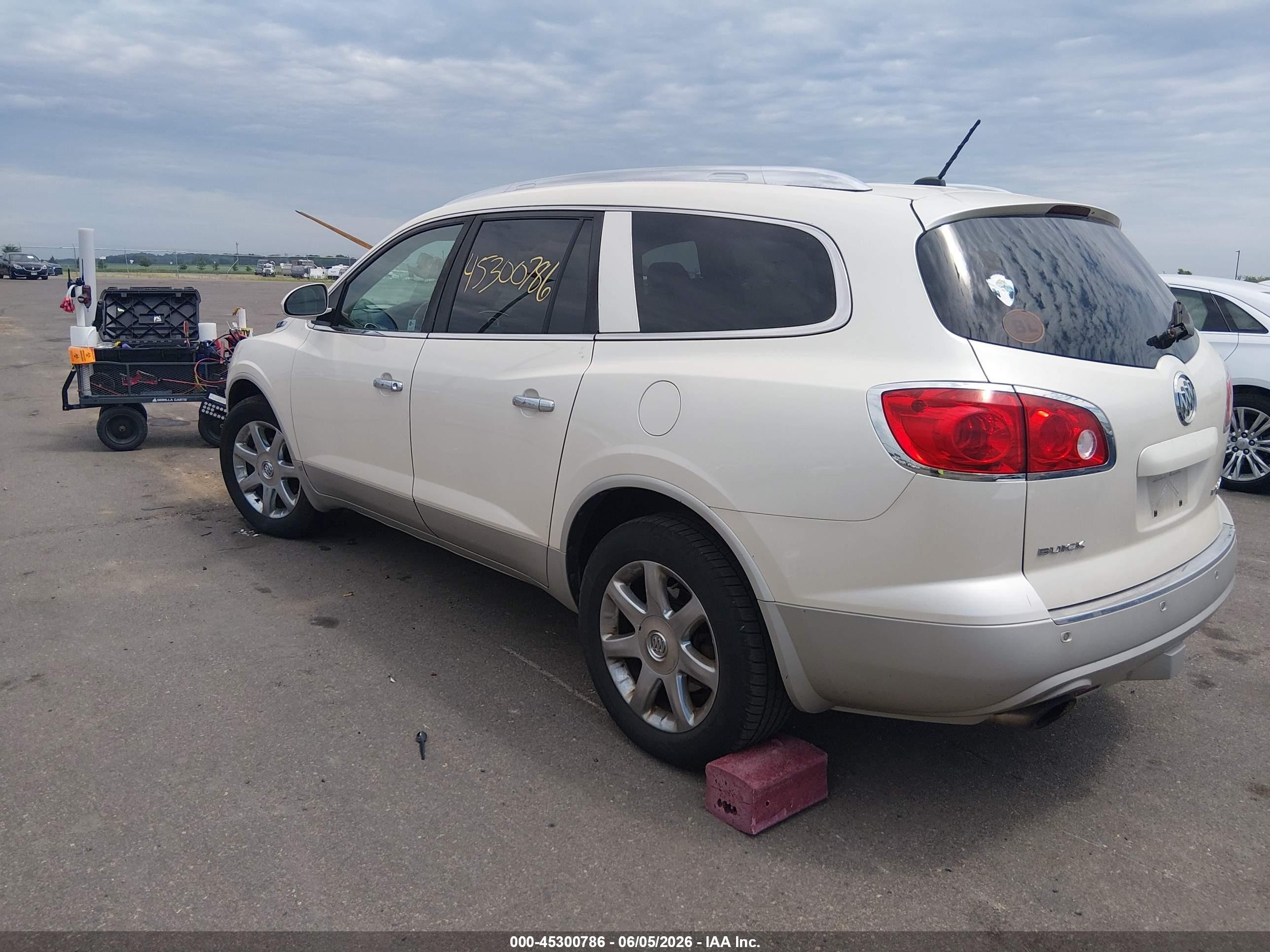 2010 Buick Enclave 1xl White vin: 5GALRBED0AJ216227