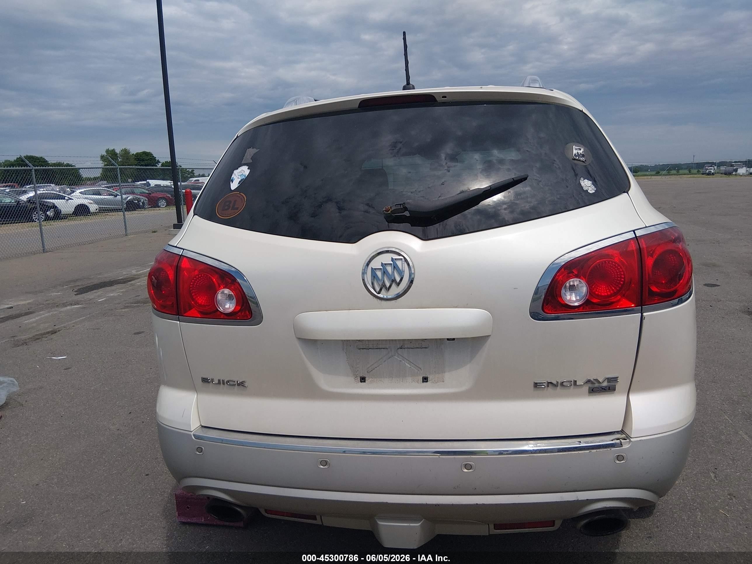 2010 Buick Enclave 1xl White vin: 5GALRBED0AJ216227