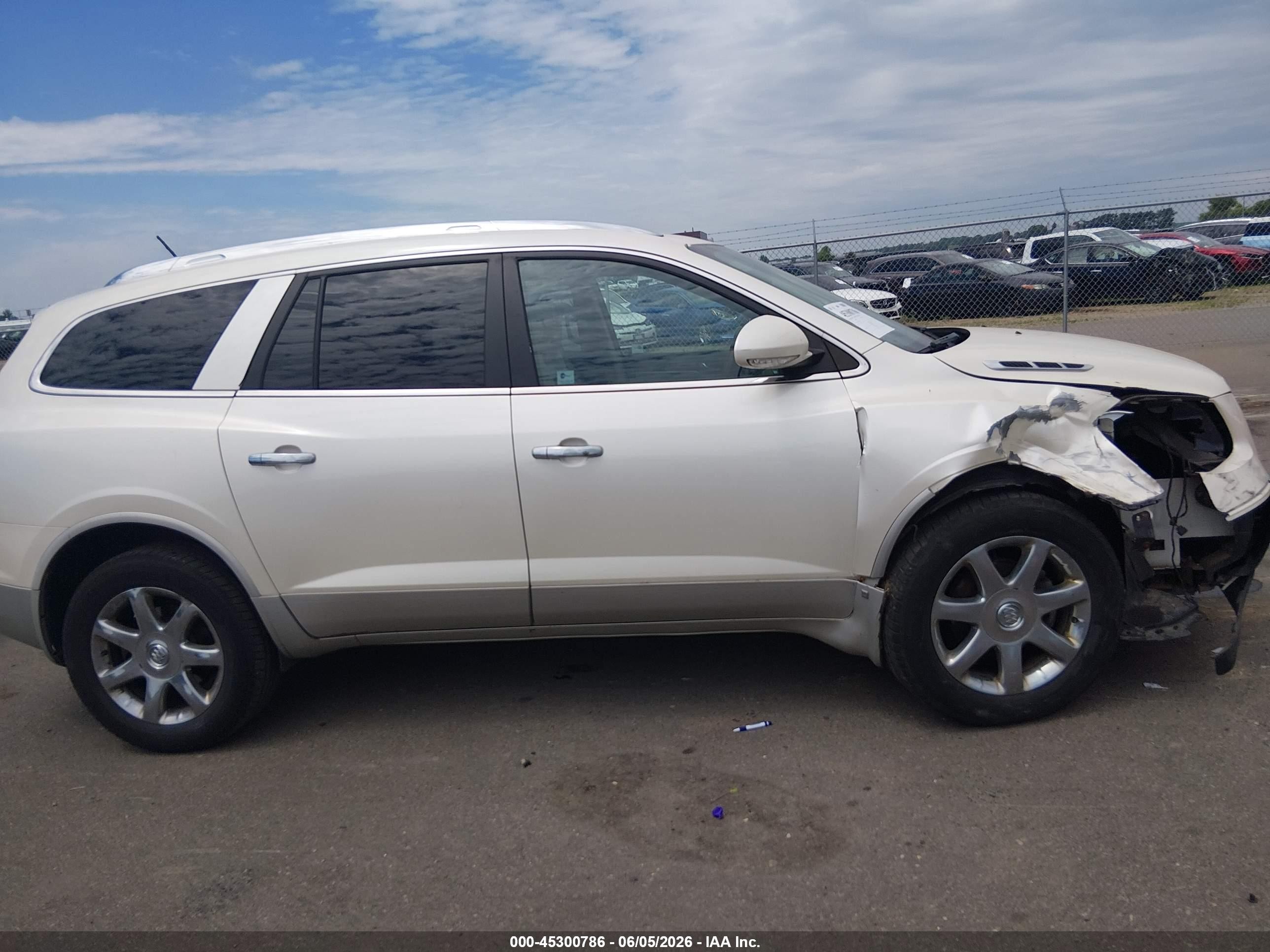 2010 Buick Enclave 1xl White vin: 5GALRBED0AJ216227