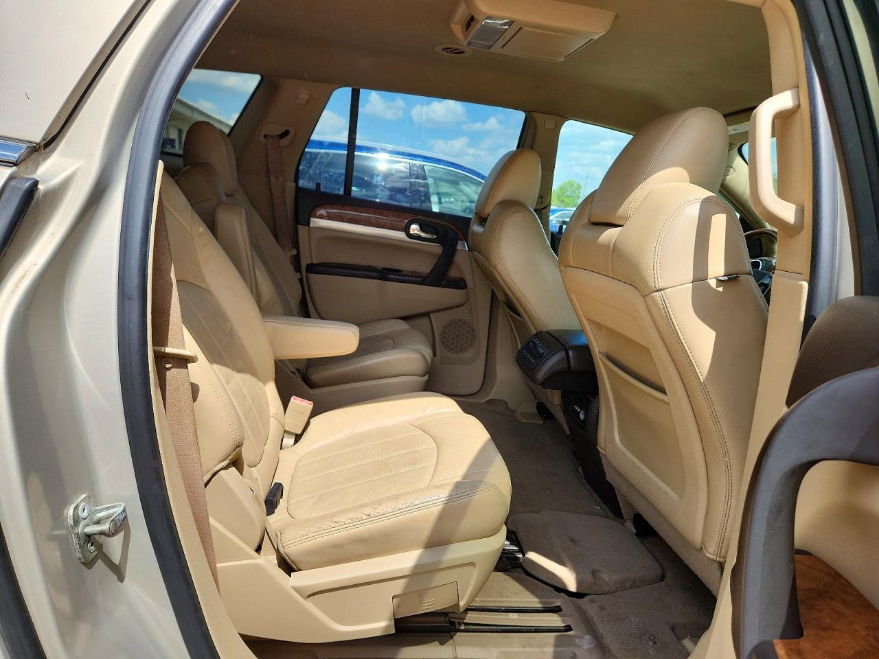 2010 Buick Enclave Cxl Beige vin: 5GALRBED3AJ185104