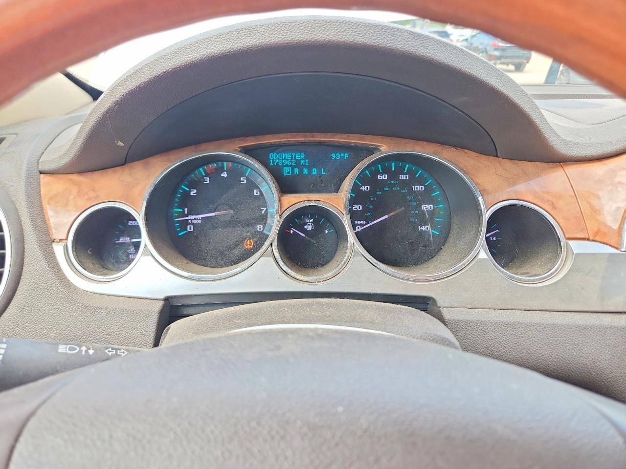 2010 Buick Enclave Cxl White vin: 5GALRCED3AJ197016