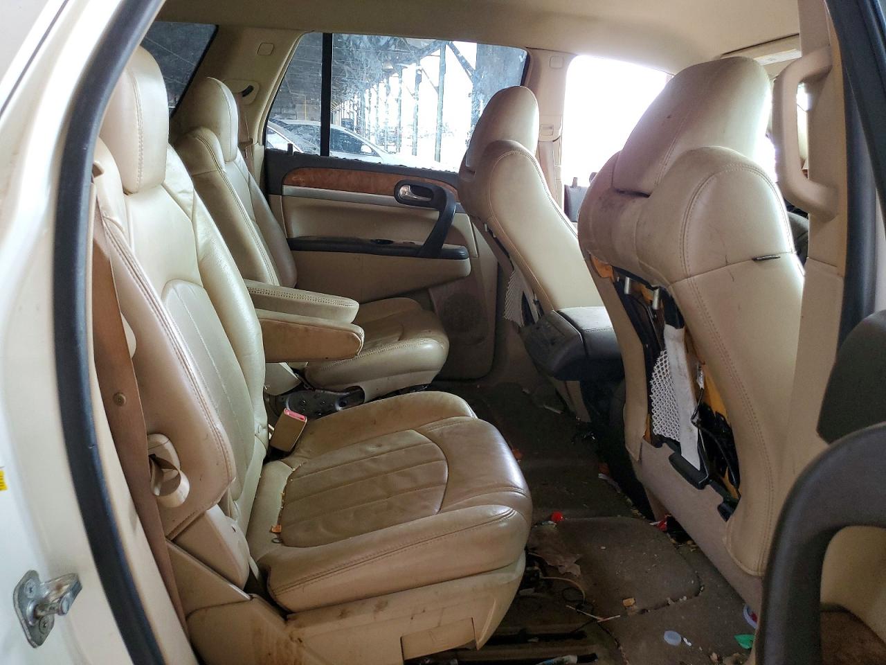 2010 Buick Enclave Beige vin: 5GALRCED4AJ188311