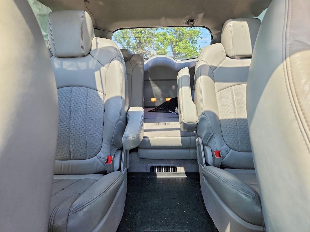 2010 Buick Enclave Cxl White vin: 5GALRCED4AJ257532