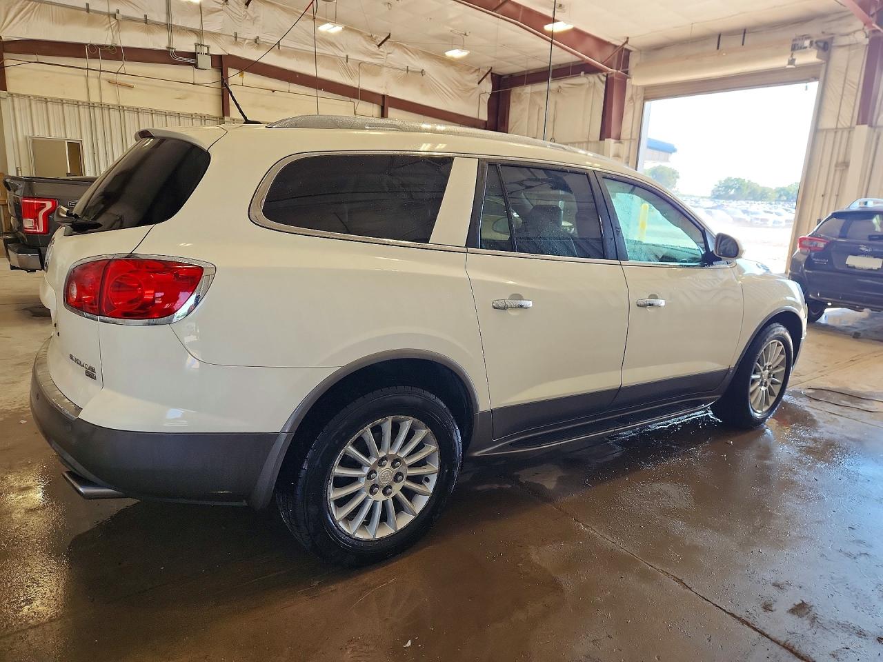 2010 Buick Enclave Cxl Cream vin: 5GALVBED1AJ112633