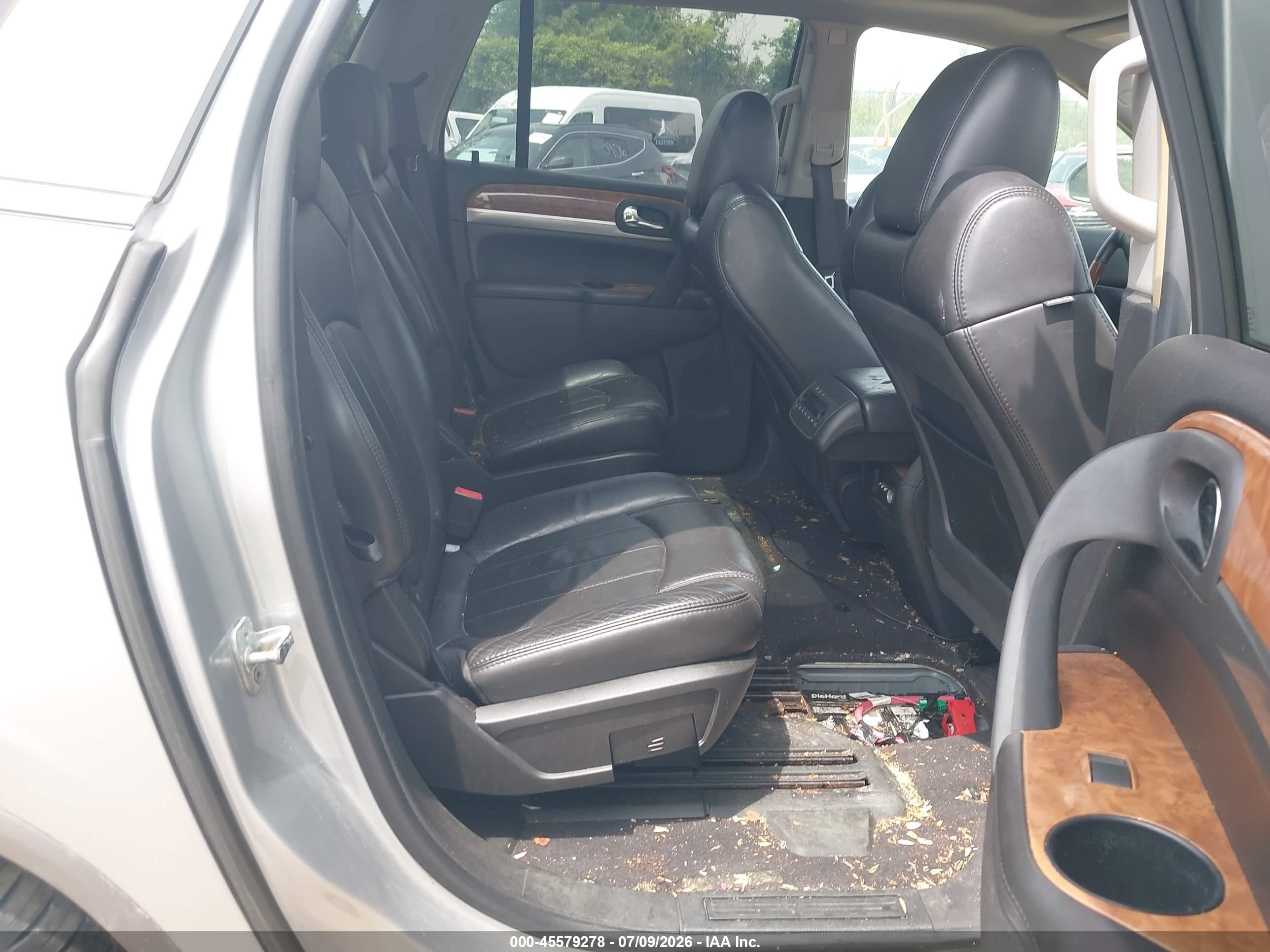 2010 Buick Enclave 1xl Silver vin: 5GALVBED3AJ128607