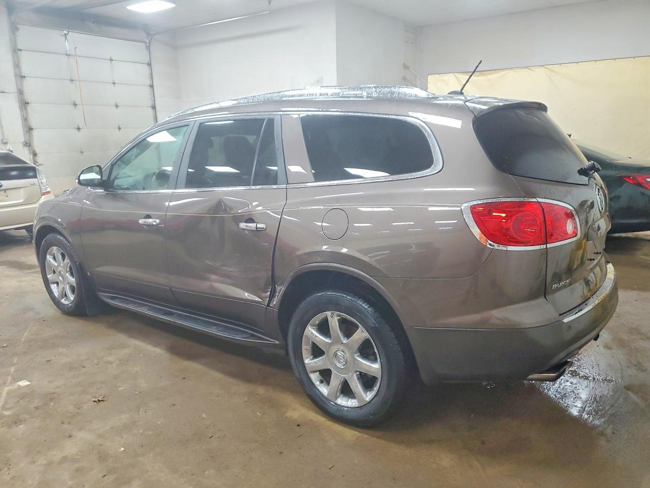 2010 Buick Enclave Cxl Коричневый vin: 5GALVBED5AJ132822