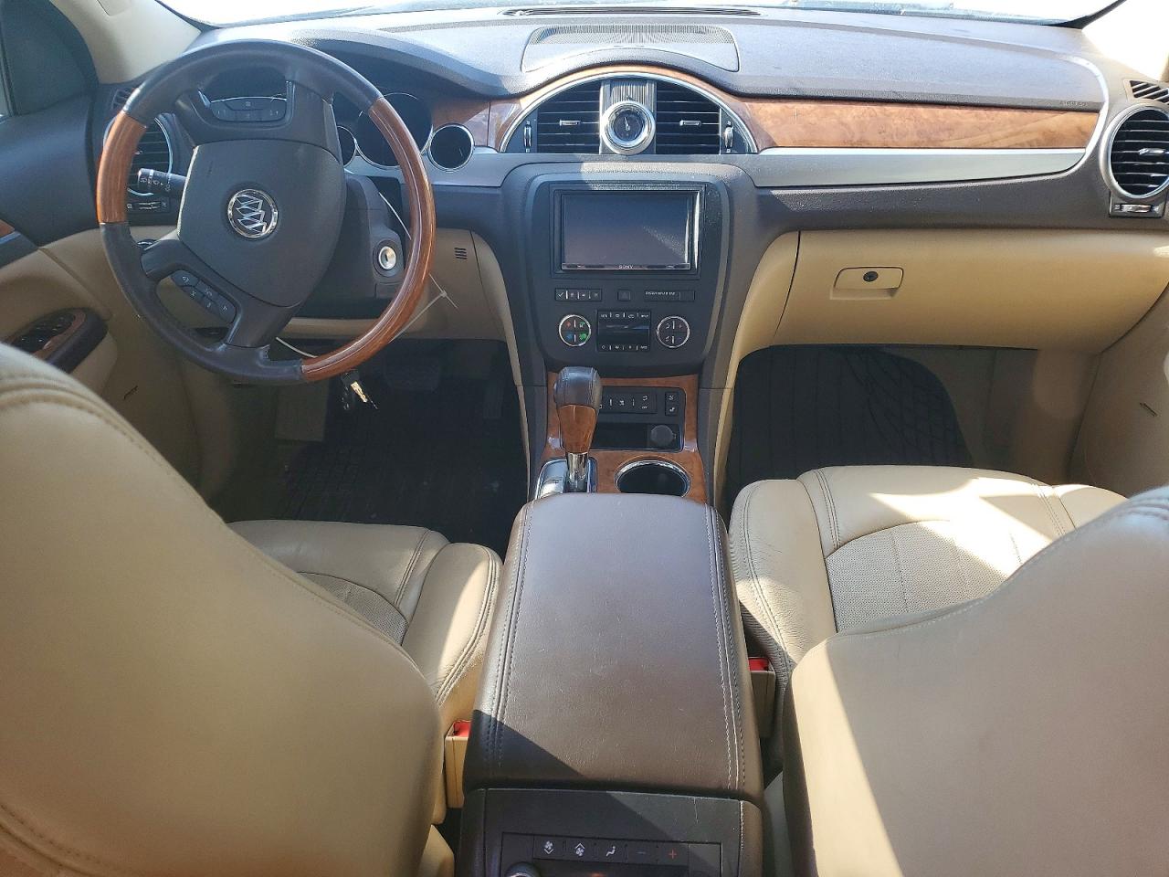 2010 Buick Enclave Cream vin: 5GALVCED7AJ242793