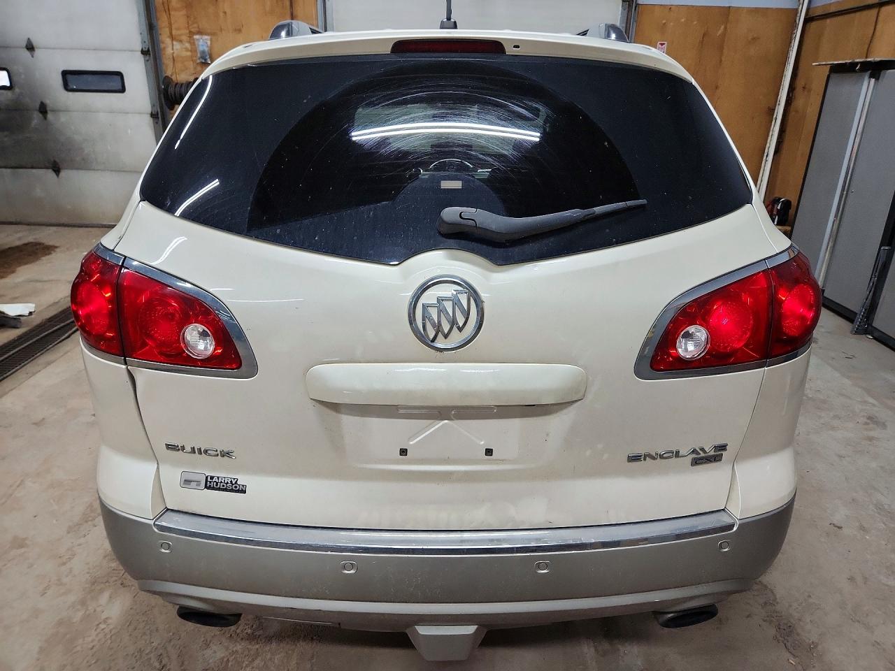 2010 Buick Enclave Cxl White vin: 5GALVCED8AJ147501